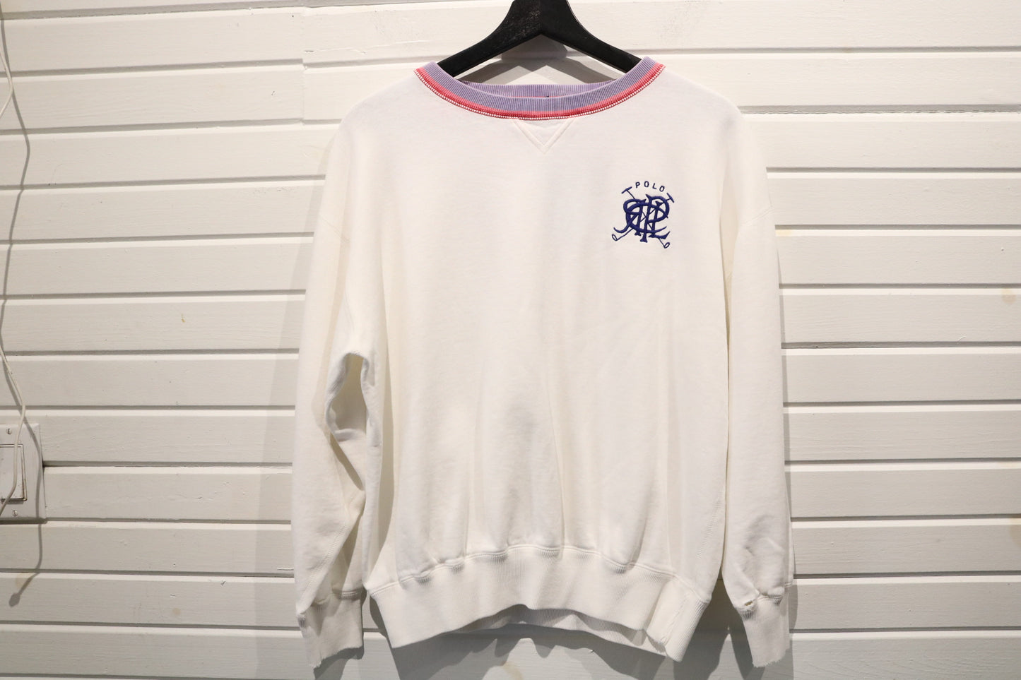 Ralph-Lauren Polo Sweatshirt | Vintage 90s Embroidered Crest Crewneck | Classic White Pullover Sweater
