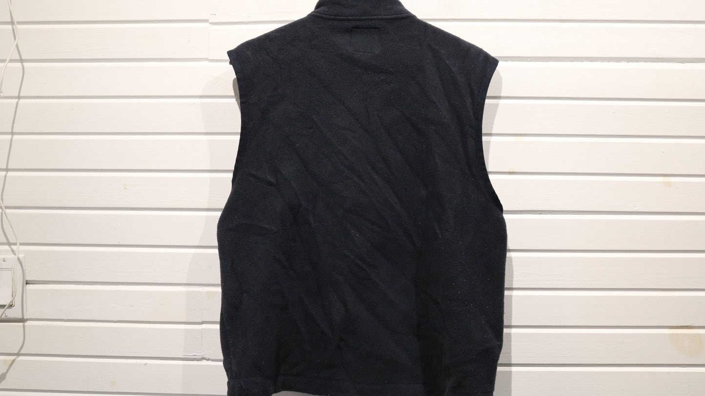GAP Fleece Vest | Vintage Black Zip-Up Sleeveless Outdoor Vest | Classic Outdoor Layer