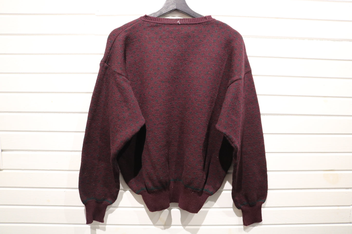 Vintage Burgundy Patterned Sweater | 90s Relaxed Fit Knit Pullover | Classic Crewneck Winterwear
