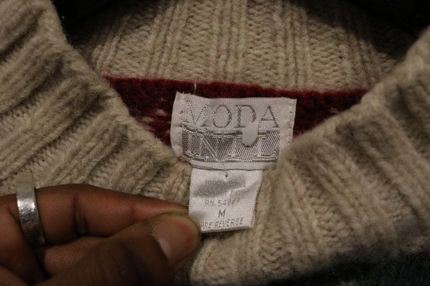 Moda Knit Sweater | Vintage 1980s Patterned Wool Pullover | Nordic-Inspired Winter Knitwear