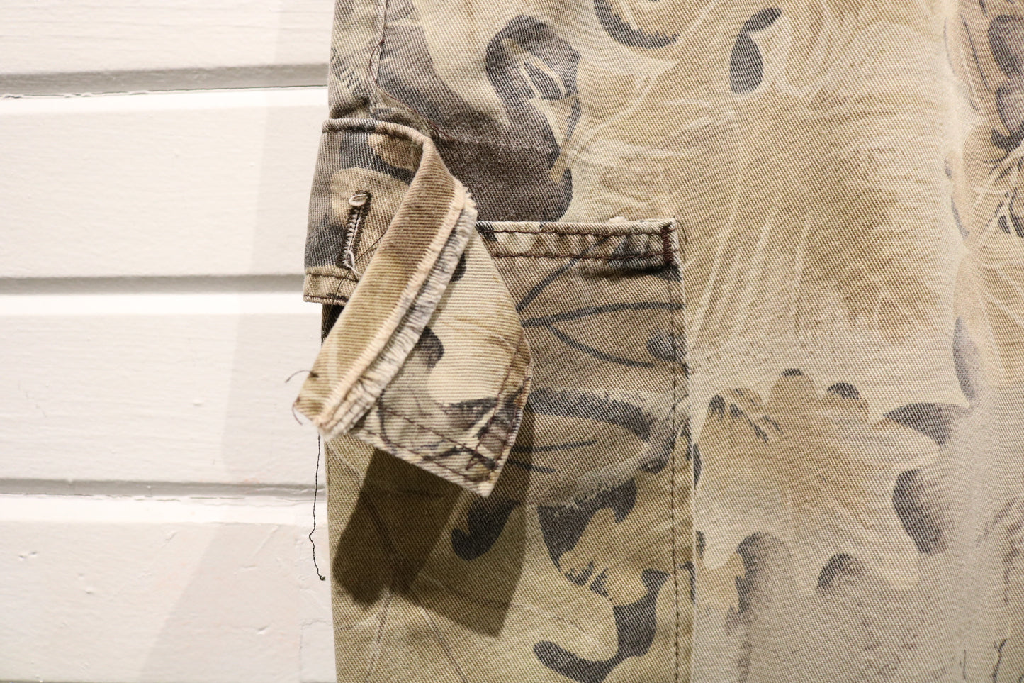 Advantage Timber Cargo Pants | Vintage 90s Camo Outdoor Hunting Trousers | Leaf Print Woodland Gear