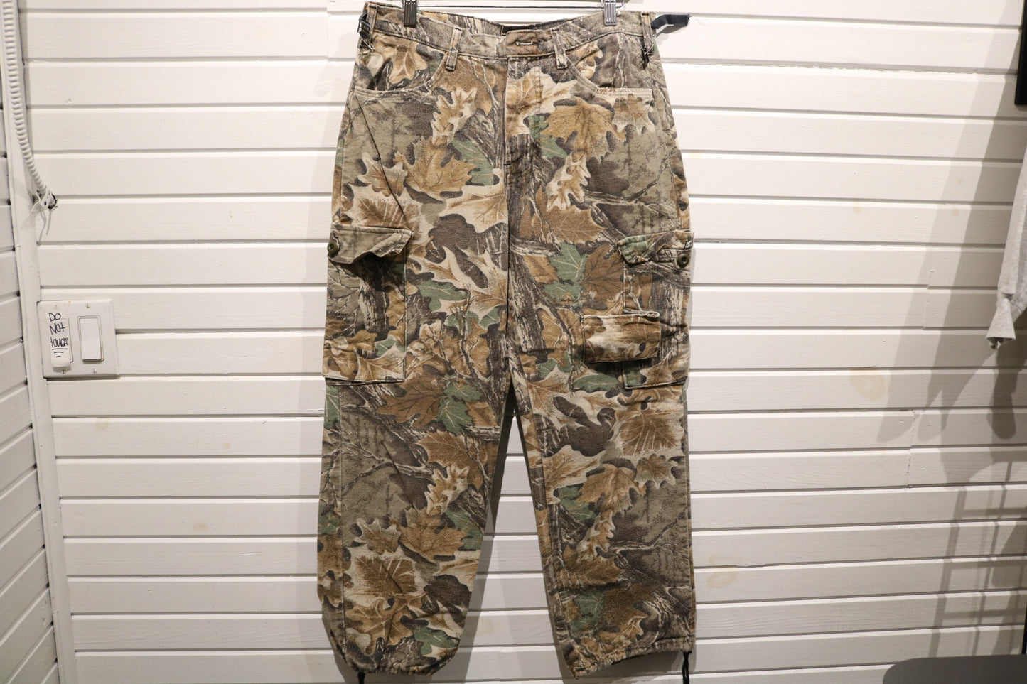 Vintage Trebark Camouflage Cargo Pants | 80s Outdoor Hunting Leaf Print Trousers | Woodland Camo Utility Bottoms
