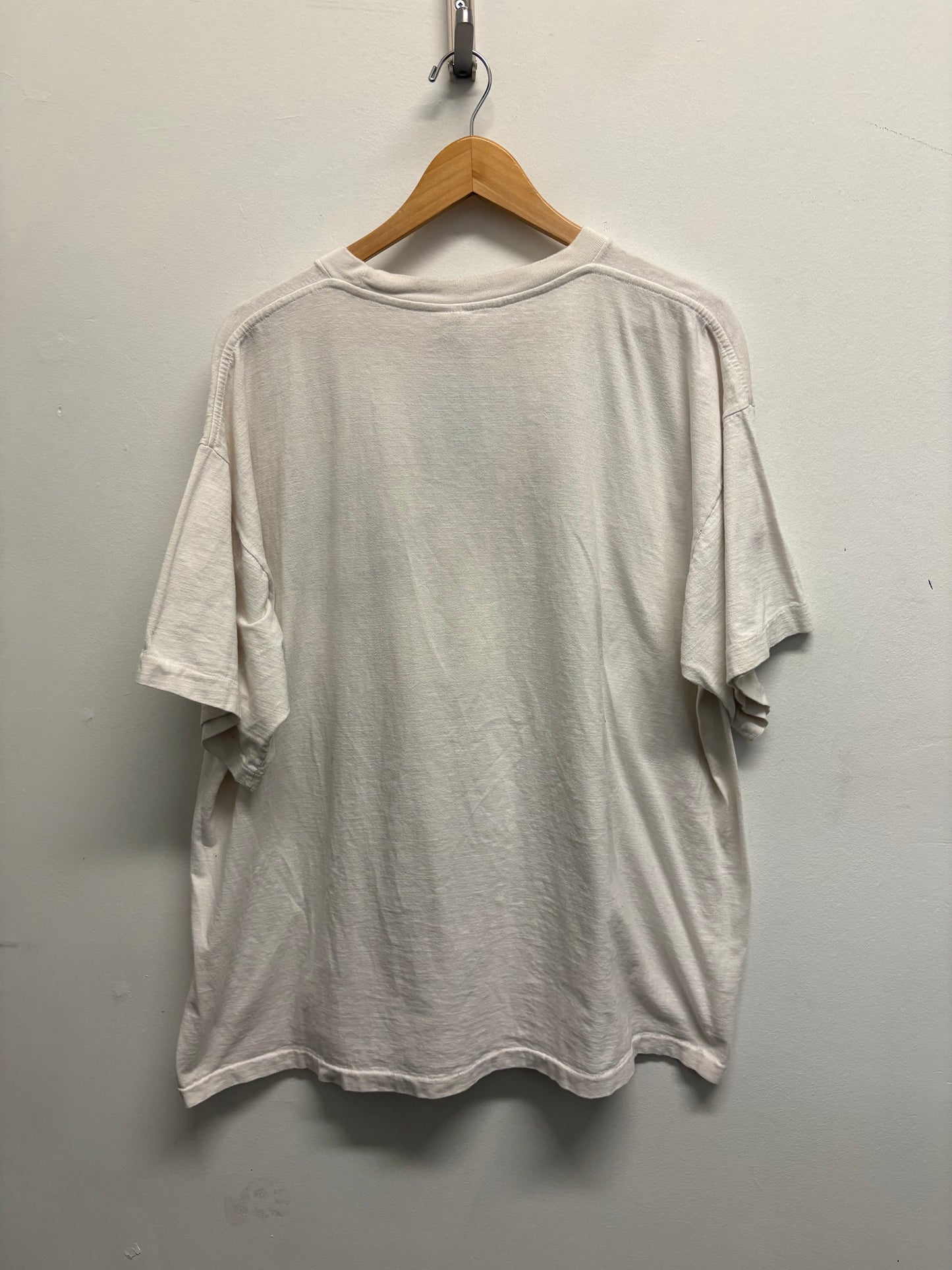 Betty-Boop T-Shirt | Vintage 1992 Red Heart Graphic Cartoon Tee | Classic Animation Character Shirt