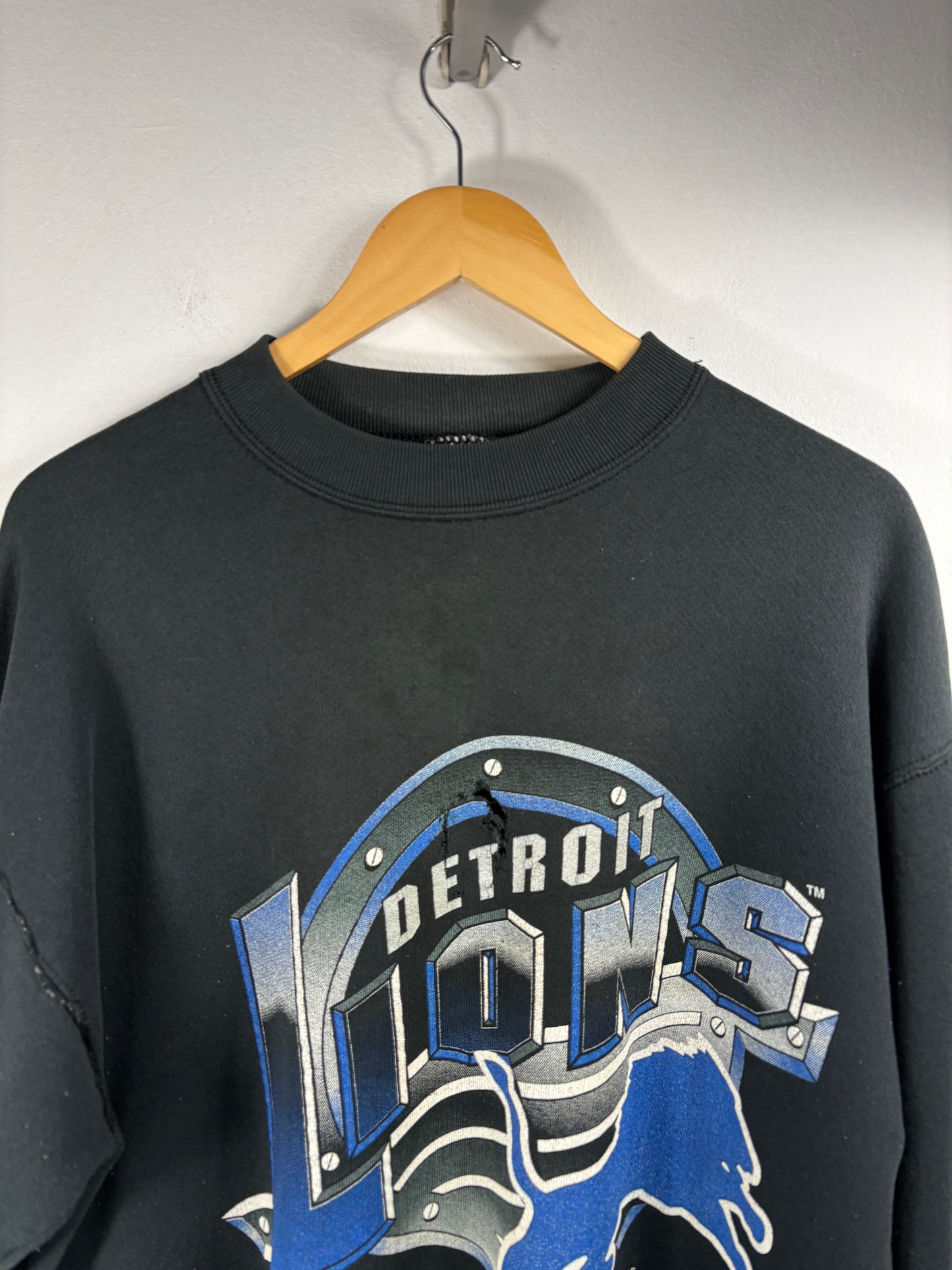 Detroit-Lions Sweatshirt | Vintage 90s NFL Football Graphic Crewneck | Classic Fan Apparel
