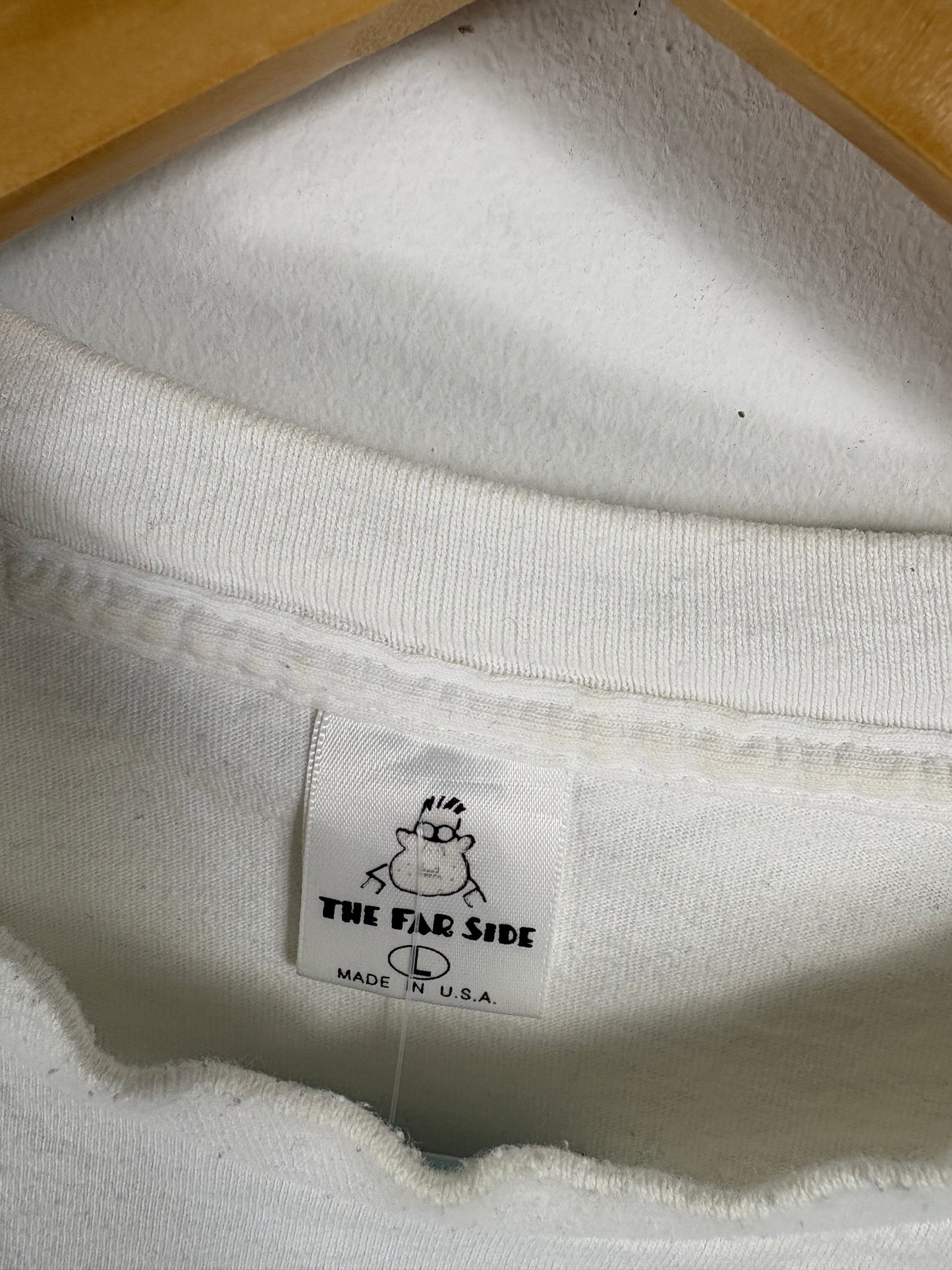 The-Far-Side Cartoon T-Shirt | Vintage 1990s Comic Graphic White Tee | How Birds See The World Cartoon Print