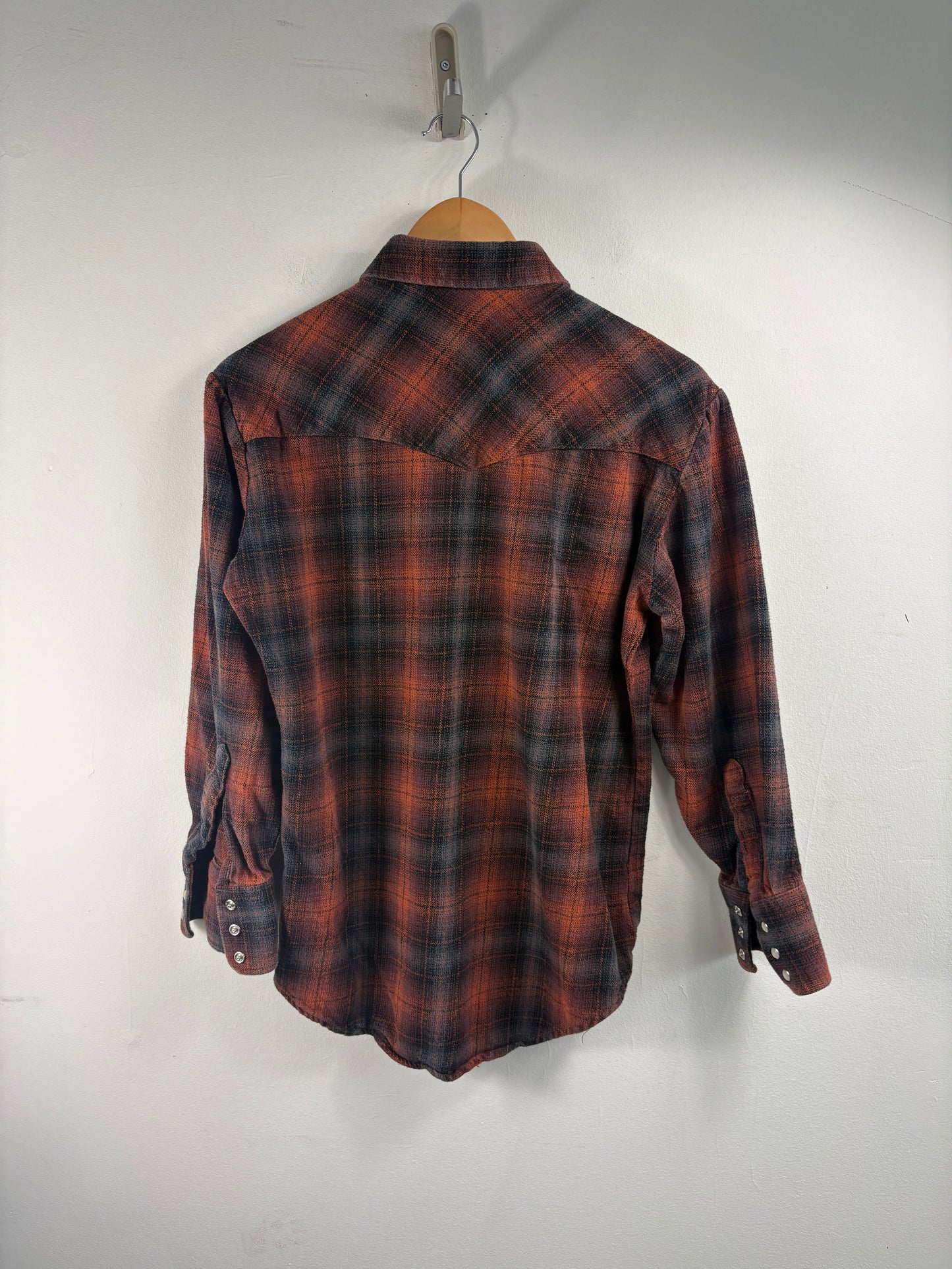 Plains Western-Wear Plaid Button-Up Shirt | Vintage Classic Western Flannel | Men's Casual Wear