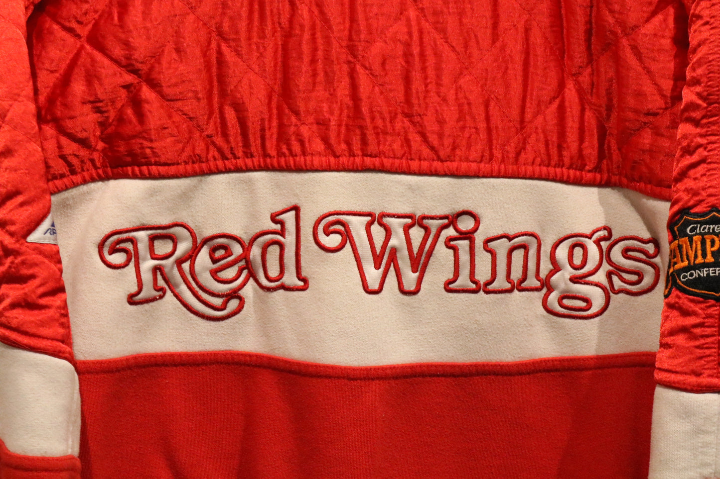 Apex-One Detroit-Red-Wings NHL Pullover | Vintage 1990s Quilted Shoulder Hockey Sweatshirt | Classic Sportswear