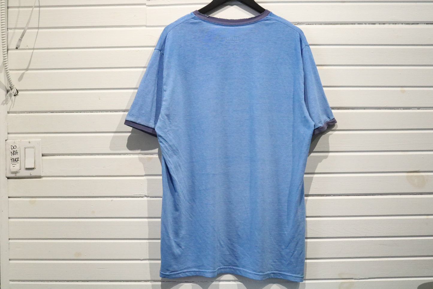 Levi-Strauss Signature T-Shirt | Vintage 2000s Faded Blue Ringer Tee | Casual Graphic Shirt