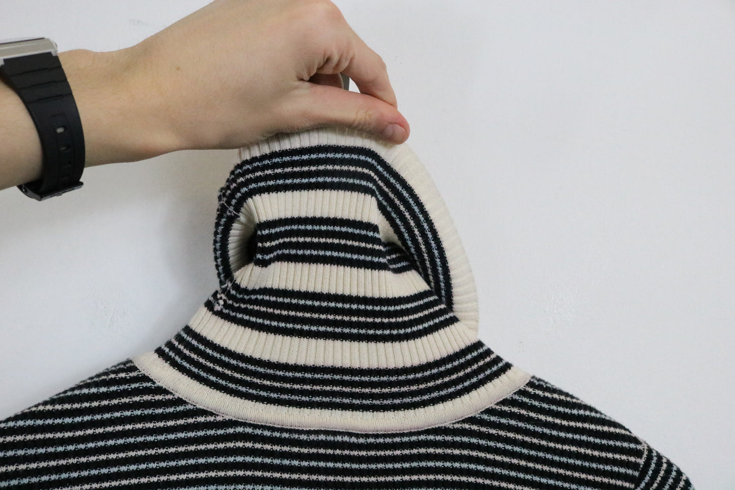 GAP Striped Turtleneck Sweater | Vintage 1990s Black and White Knit Top | Classic Warm Layer