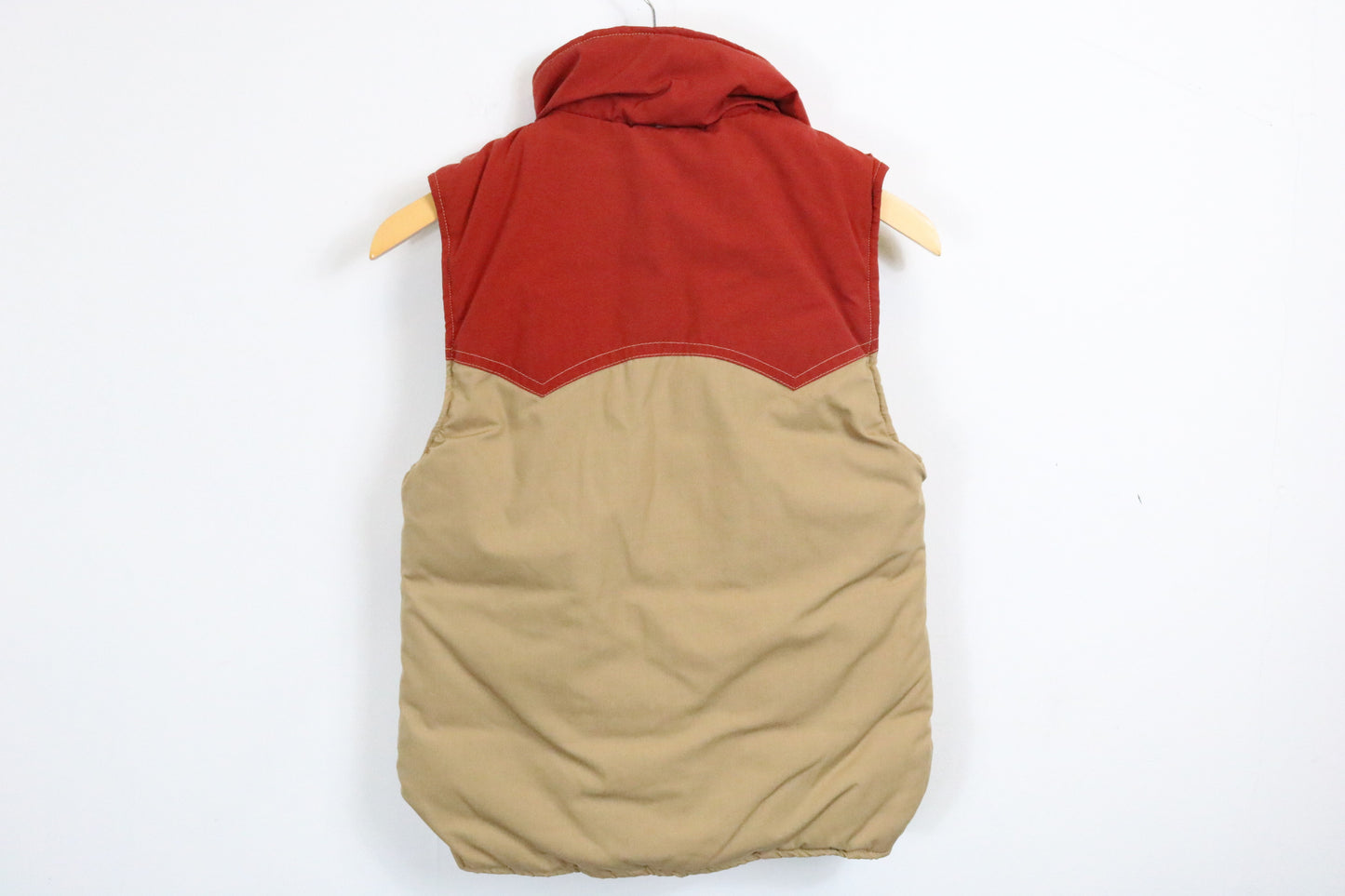Camp7 Western-Style Puffer Vest | Vintage Two-Tone Outdoor Down Vest | Red Tan Sleeveless Outerwear
