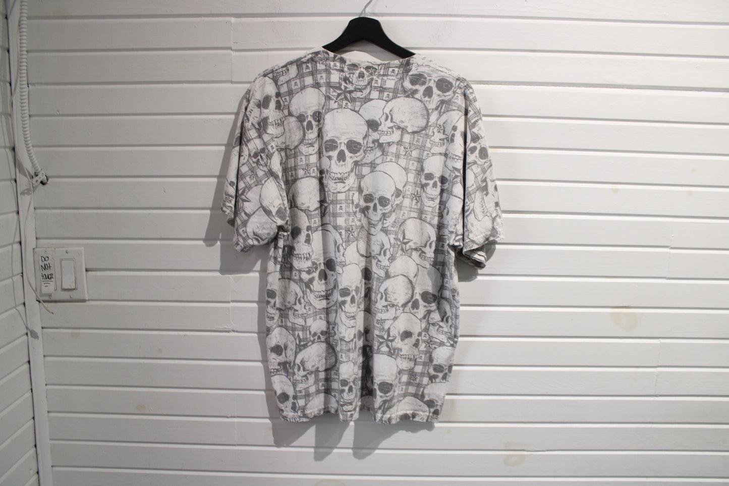 Tennessee-River Skull Graphic T-Shirt | Vintage All Over Print Grunge Tee | Men's Size XL