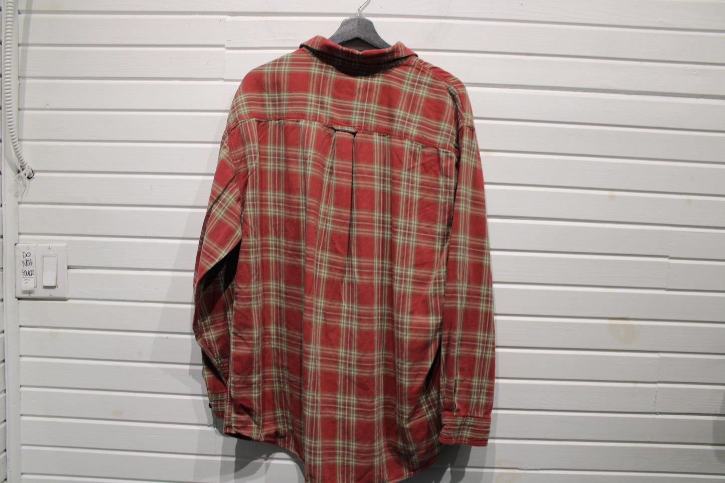 Eastern-Mountain-Sports Plaid Button-Up Shirt | Vintage Classic Flannel Outdoor Shirt | Men's Casual Top