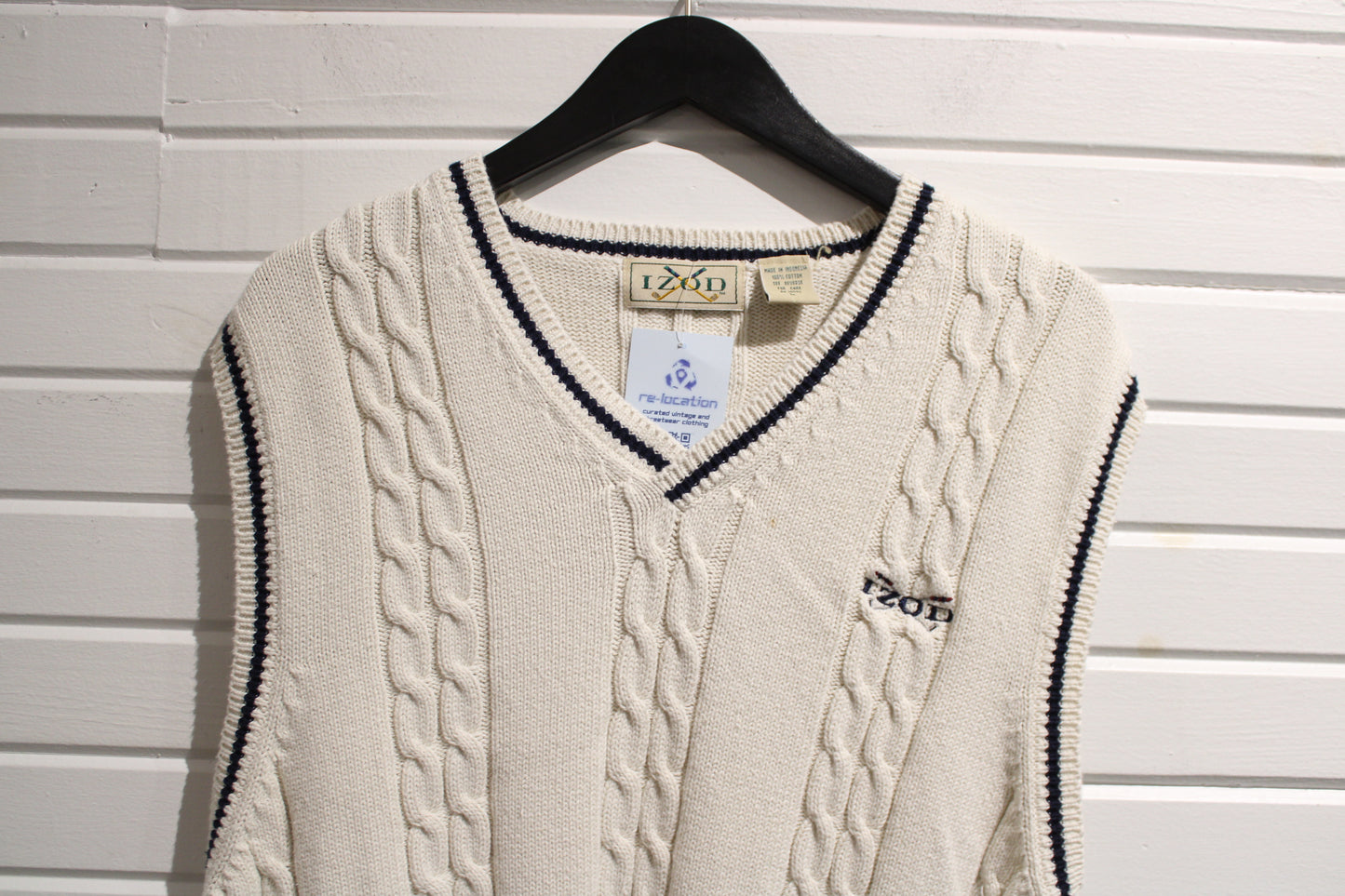 IZOD Sweater Vest | Vintage Cable Knit Sporting Style Sweater Vest | Classic Preppy Knitwear