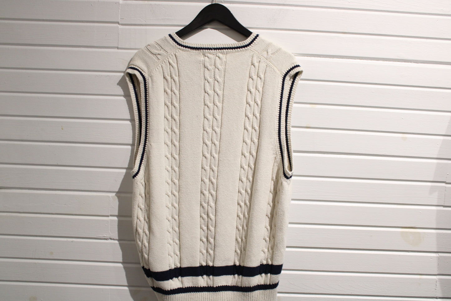 IZOD Sweater Vest | Vintage Cable Knit Sporting Style Sweater Vest | Classic Preppy Knitwear