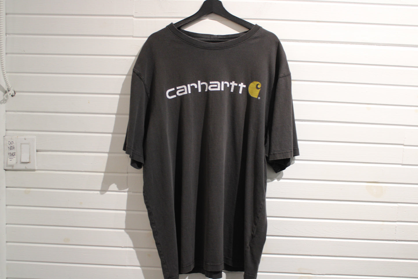 Carhartt T-Shirt | Vintage Loose Fit Graphic Tee Shirt | Classic Workwear Logo Top