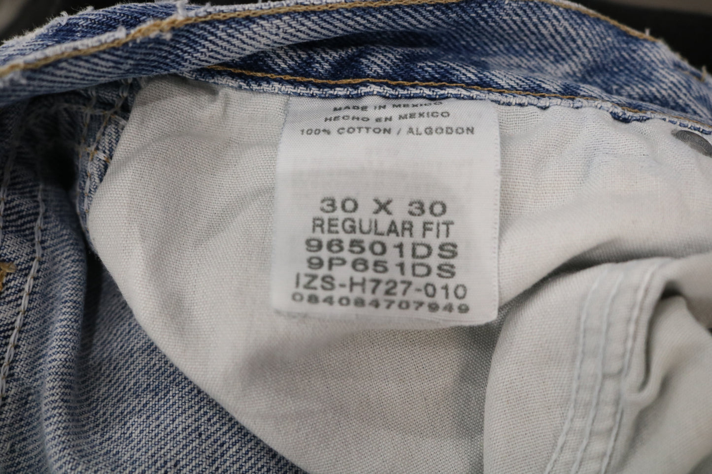 Wrangler Jeans | Vintage 90s Distressed Light-Wash Denim Pants | Classic Regular Fit Casual Style