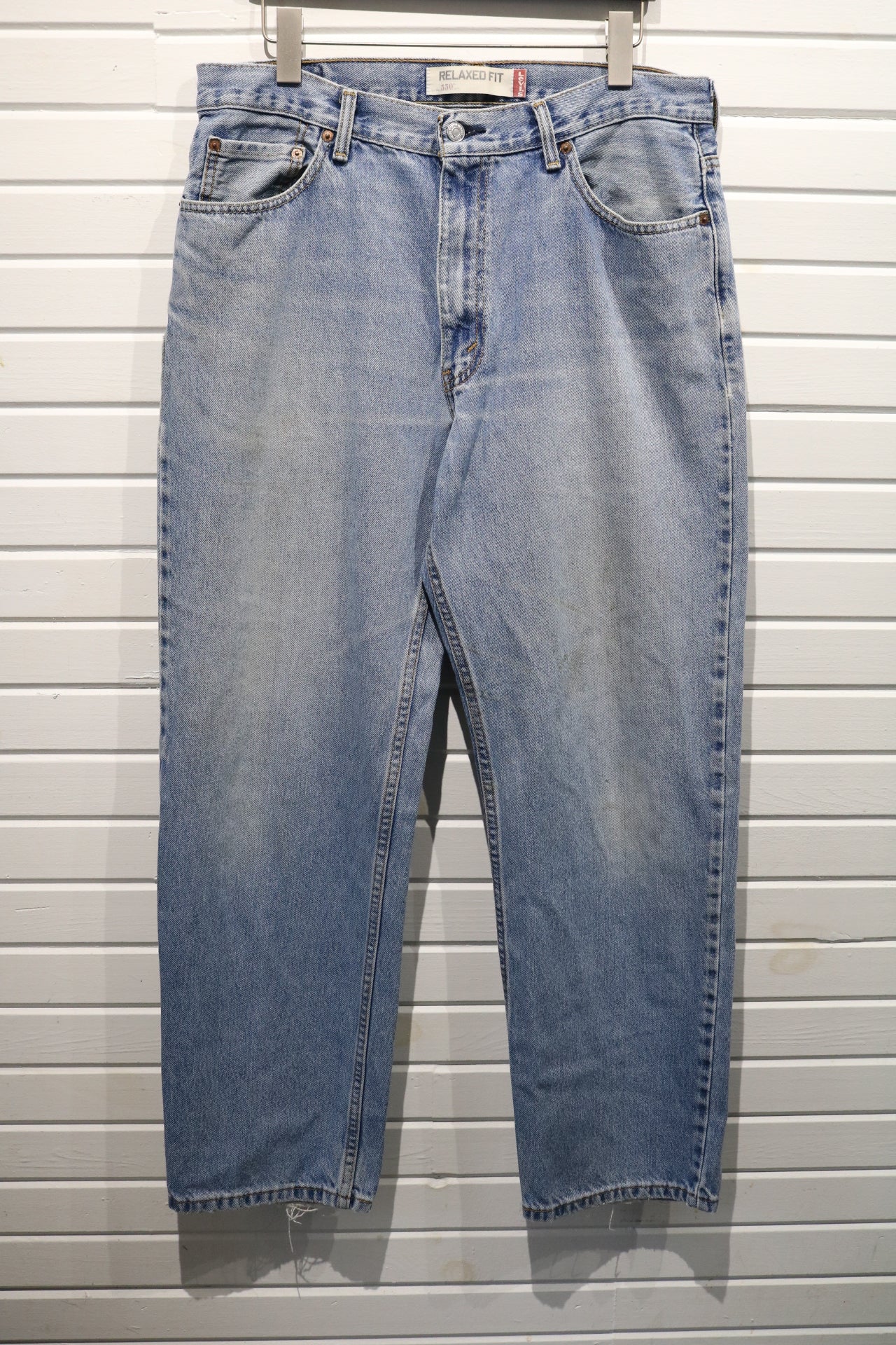 Levi's 550 Relaxed-Fit Jeans | Vintage 90s Light Wash Distressed Denim Pants | Classic Casual Wear