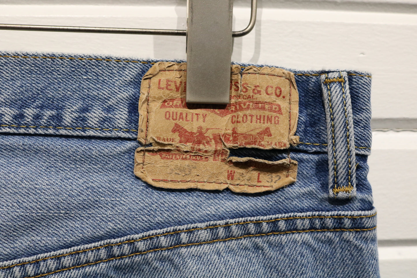 Levi's 550 Relaxed-Fit Jeans | Vintage 90s Light Wash Distressed Denim Pants | Classic Casual Wear