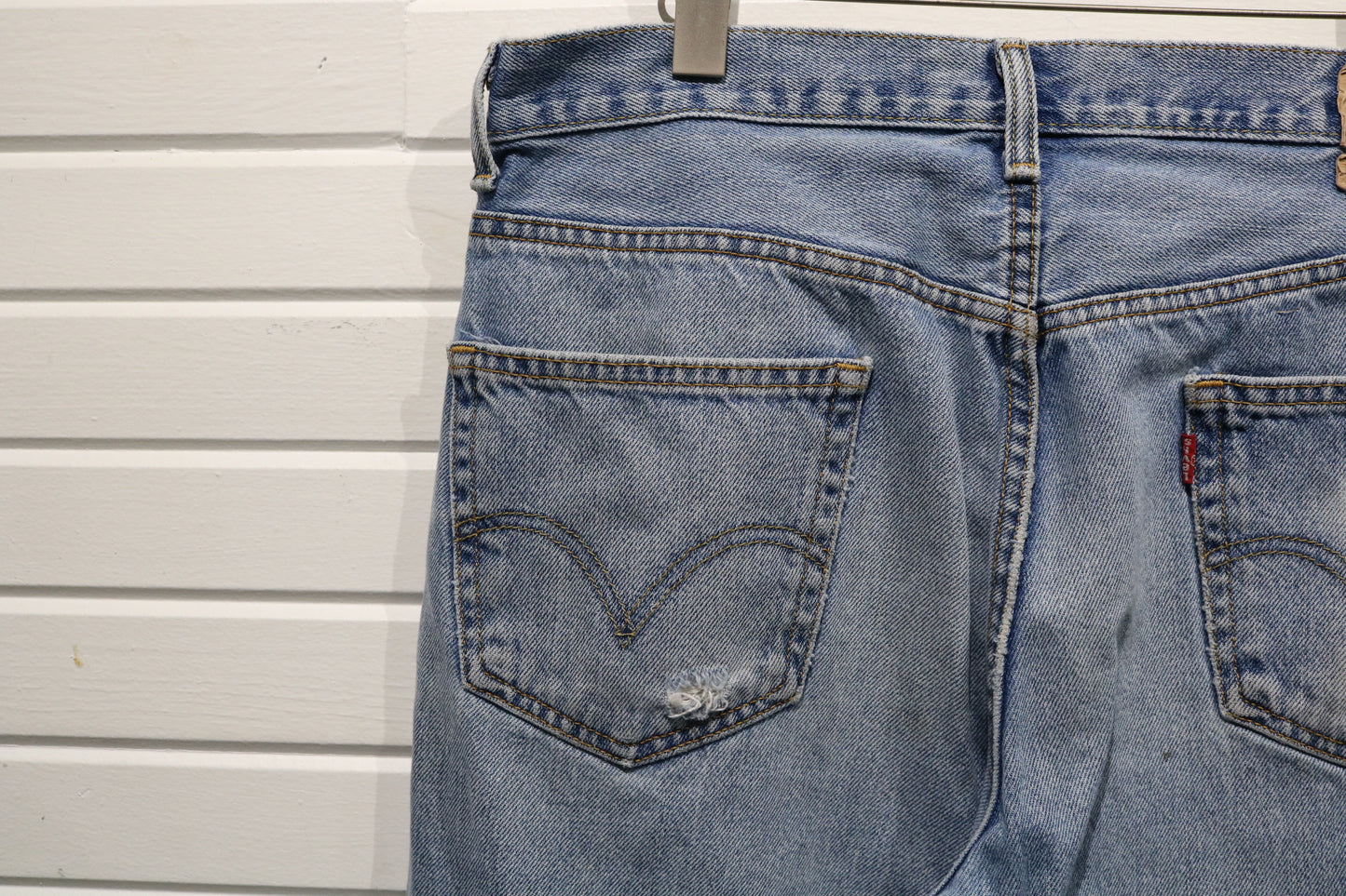 Levi's 550 Relaxed-Fit Jeans | Vintage 90s Light Wash Distressed Denim Pants | Classic Casual Wear