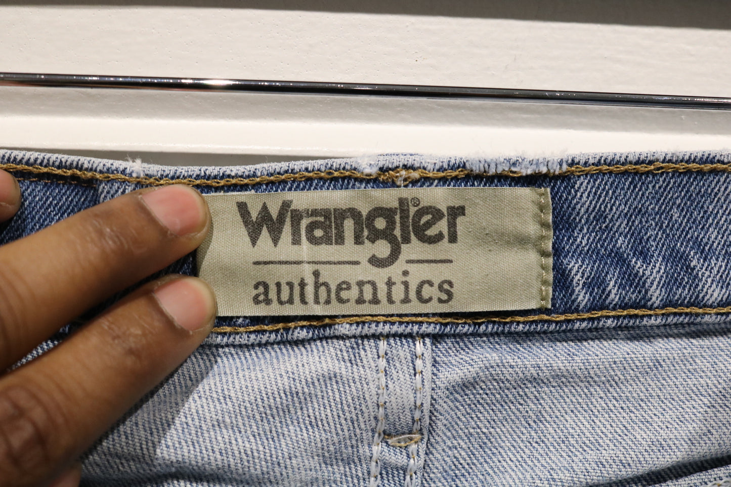 Wrangler Jeans | Vintage Light Wash Straight Leg Denim Pants | Classic Everyday Casual Wear