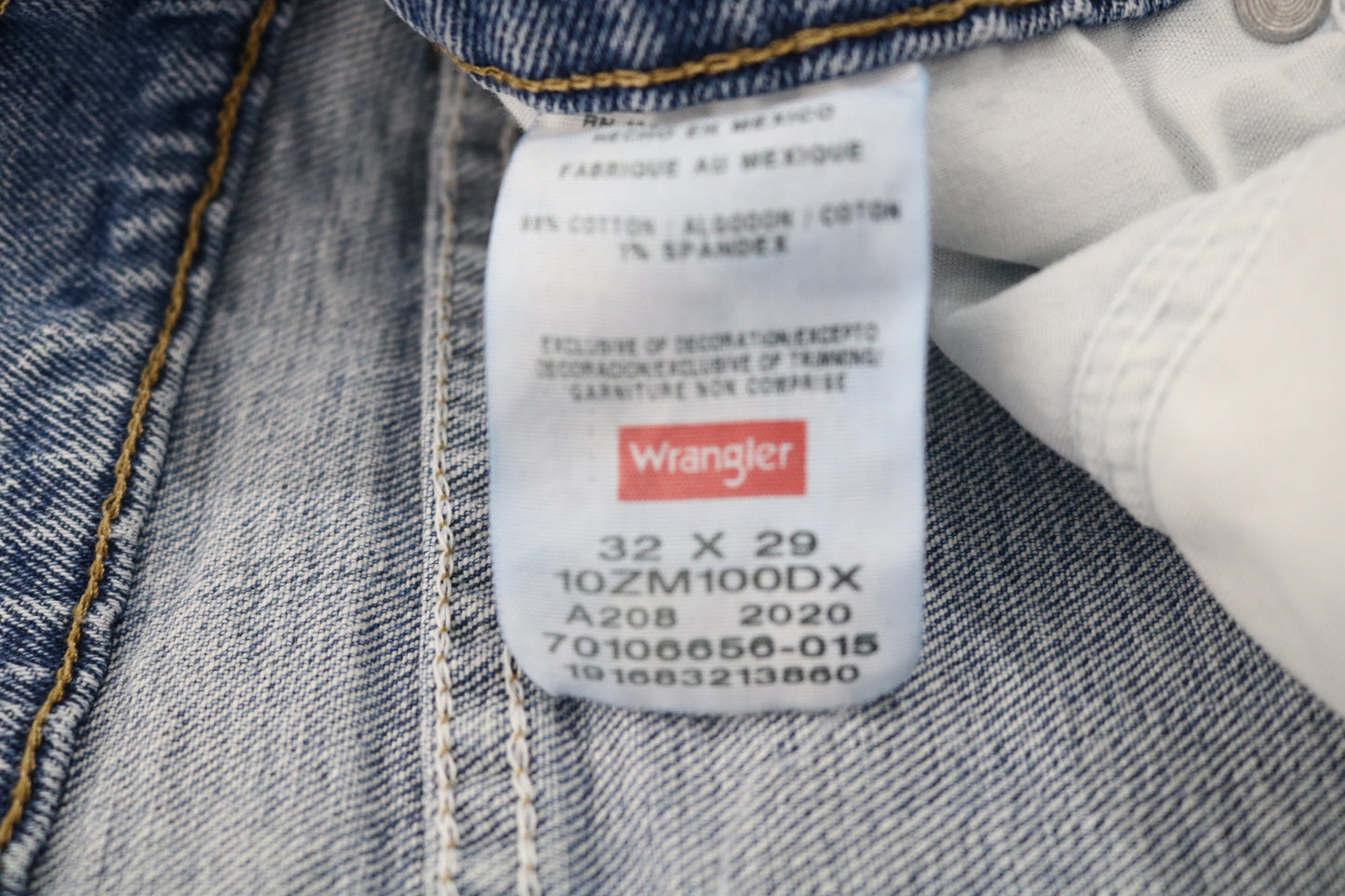 Wrangler Jeans | Vintage Light Wash Straight Leg Denim Pants | Classic Everyday Casual Wear