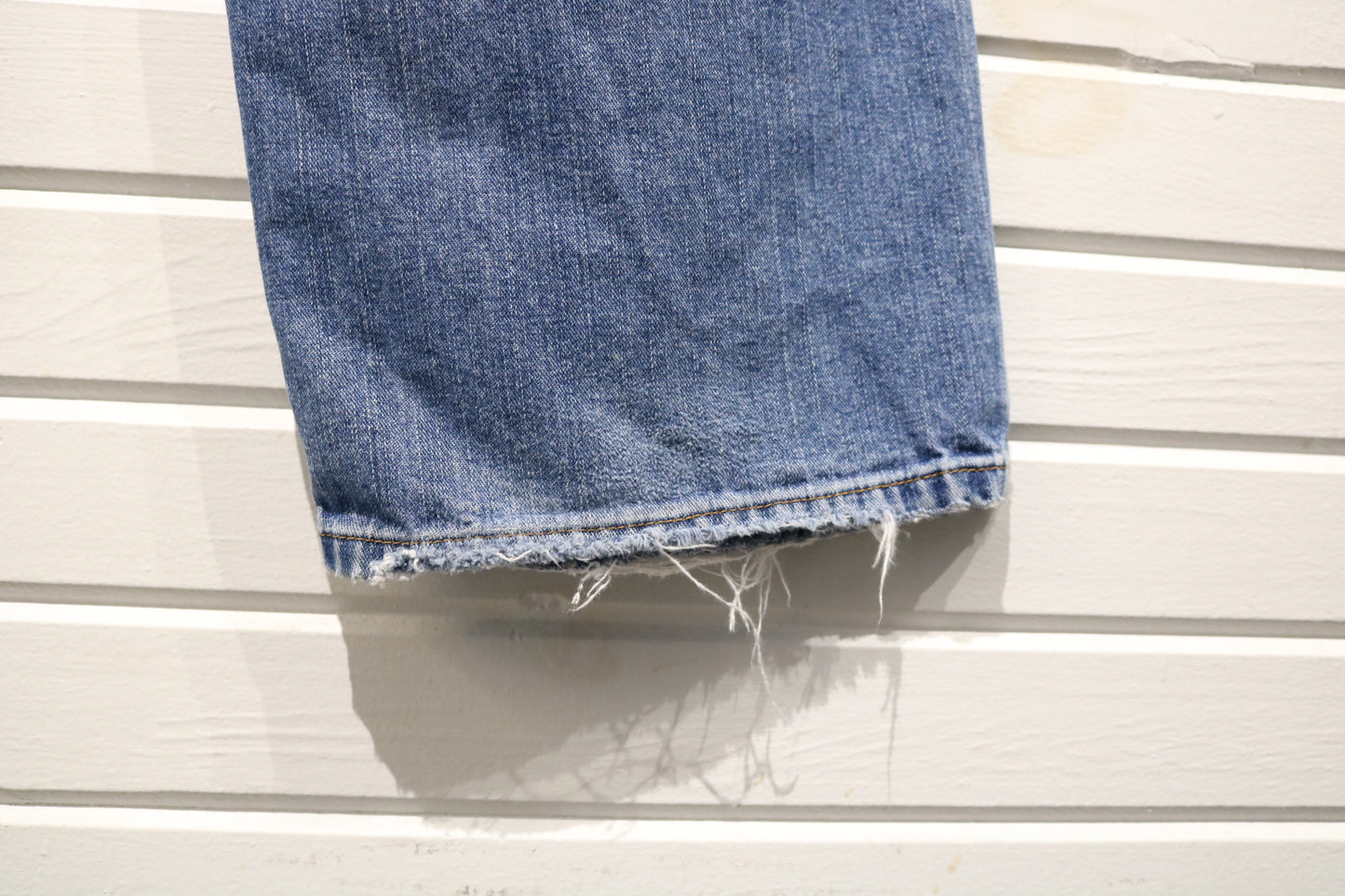 Tommy-Hilfiger Relaxed-Fit Blue Jeans | Vintage 90s Straight-Leg Denim Pants | Classic Flag Patch Style