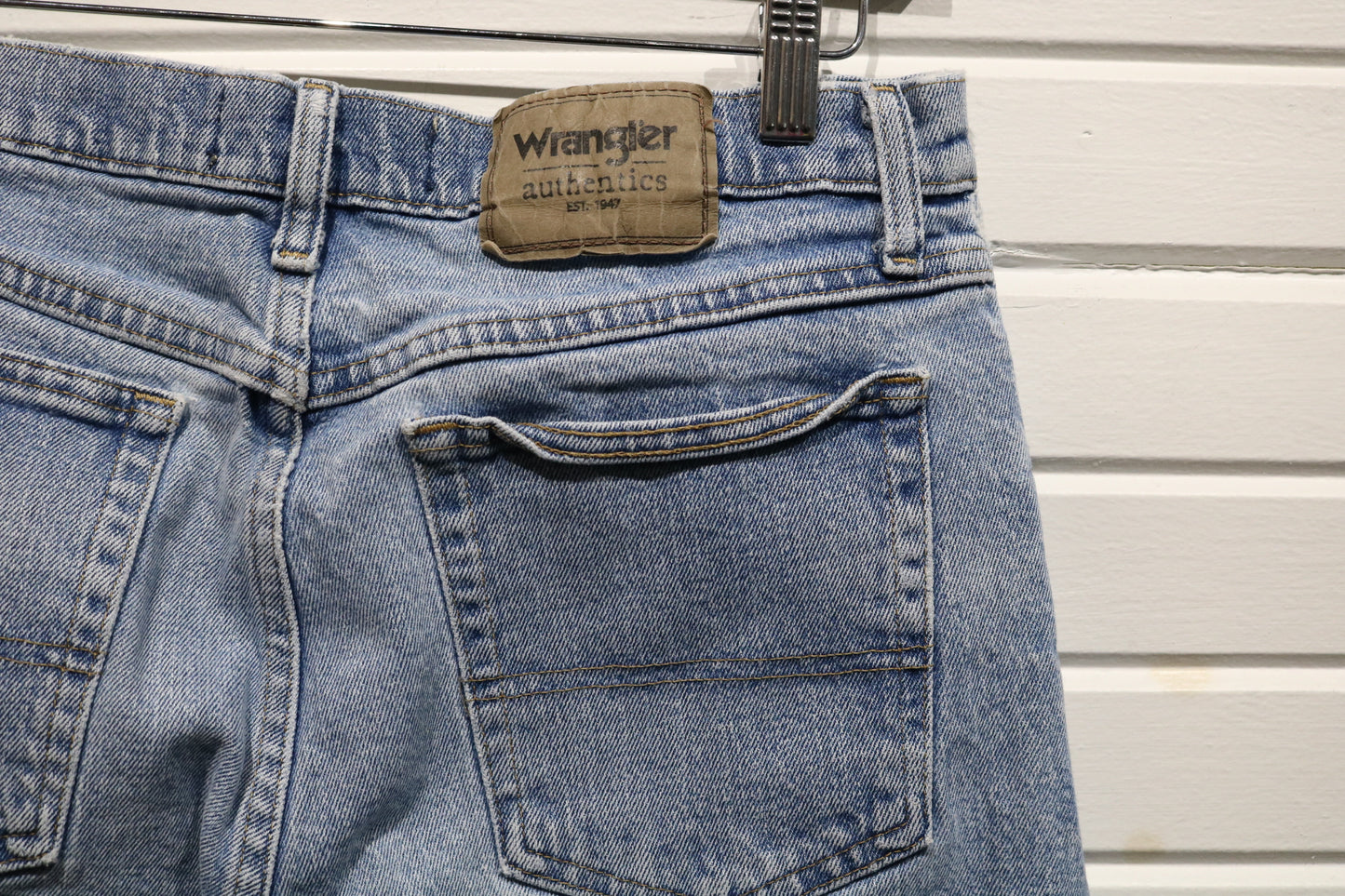 Wrangler Jeans | Vintage 90s Light Wash Straight Fit Denim Pants | Classic Everyday Menswear