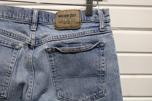Wrangler Jeans | Vintage 90s Light Wash Straight Fit Denim Pants | Classic Everyday Menswear