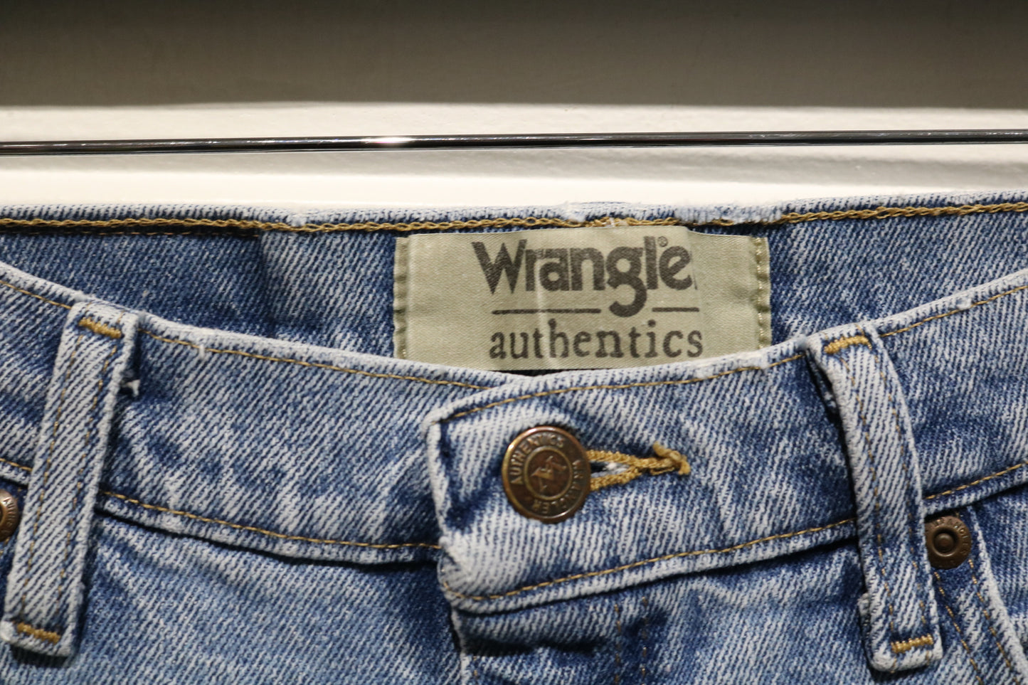 Wrangler Jeans | Vintage 90s Light Wash Straight Fit Denim Pants | Classic Everyday Menswear