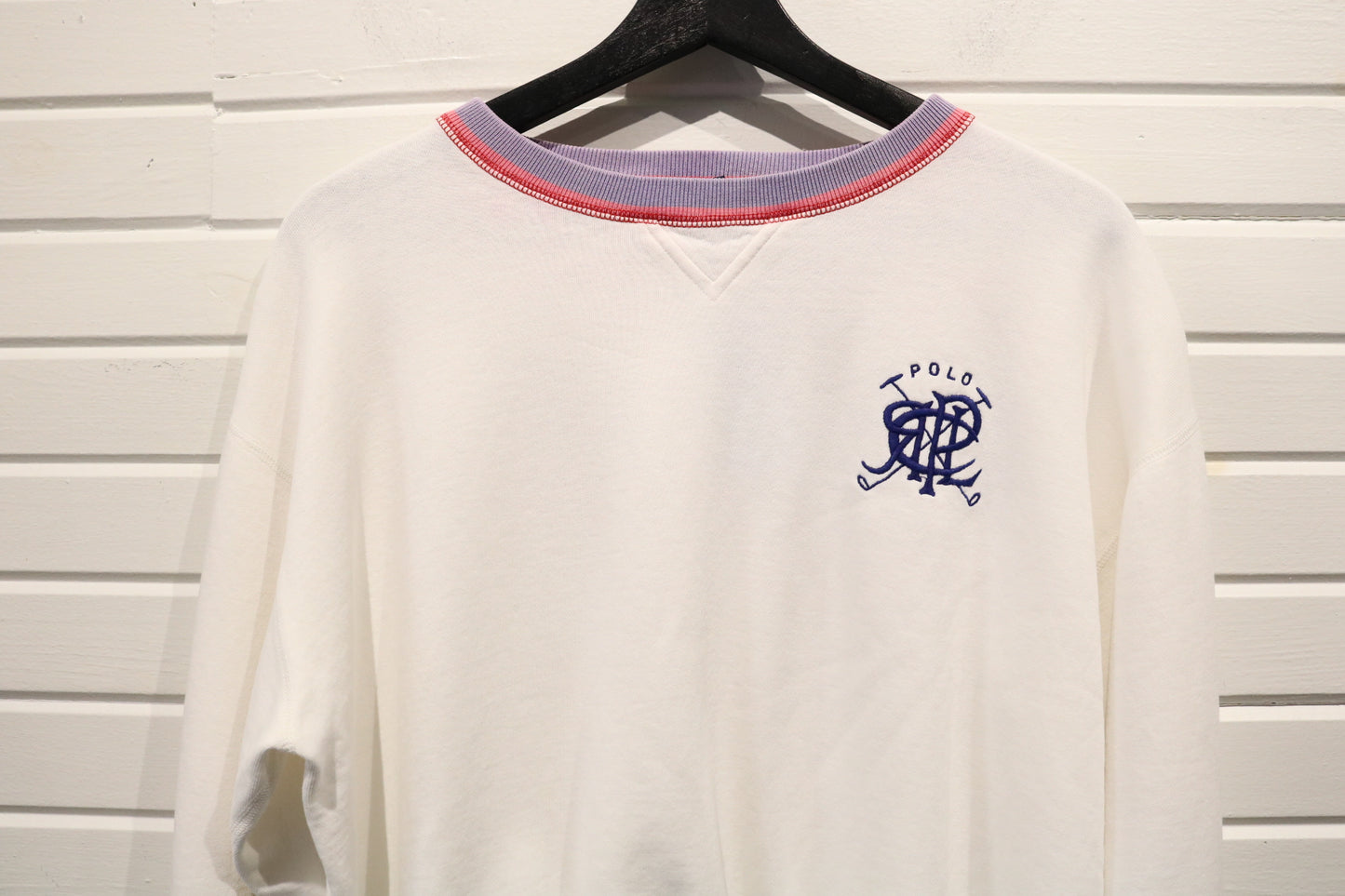 Ralph-Lauren Polo Sweatshirt | Vintage 90s Embroidered Crest Crewneck | Classic White Pullover Sweater