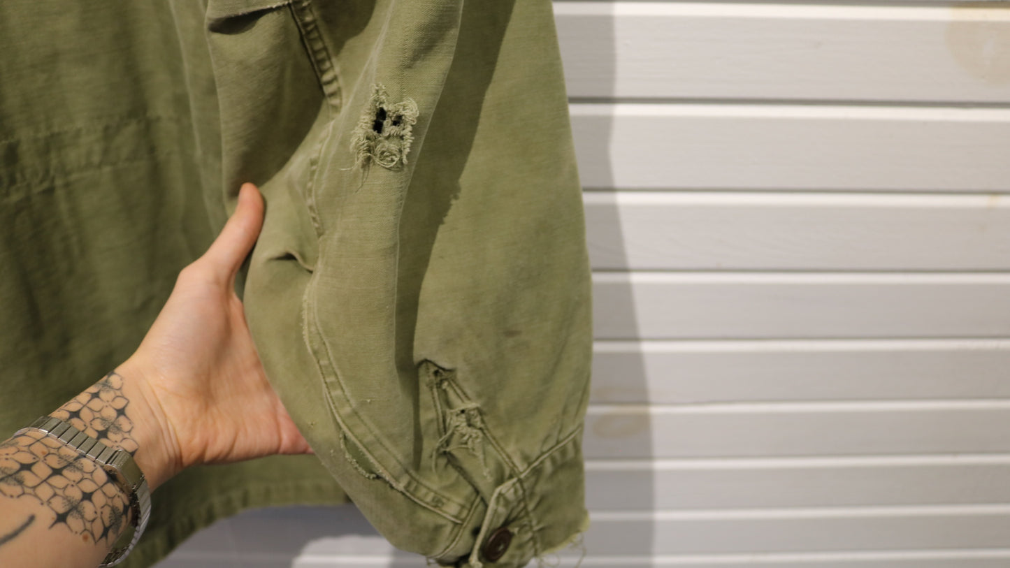 Vintage U.S.-Army Military Field Jacket | Vietnam Era Green Combat Outerwear | Classic Army Surplus Style