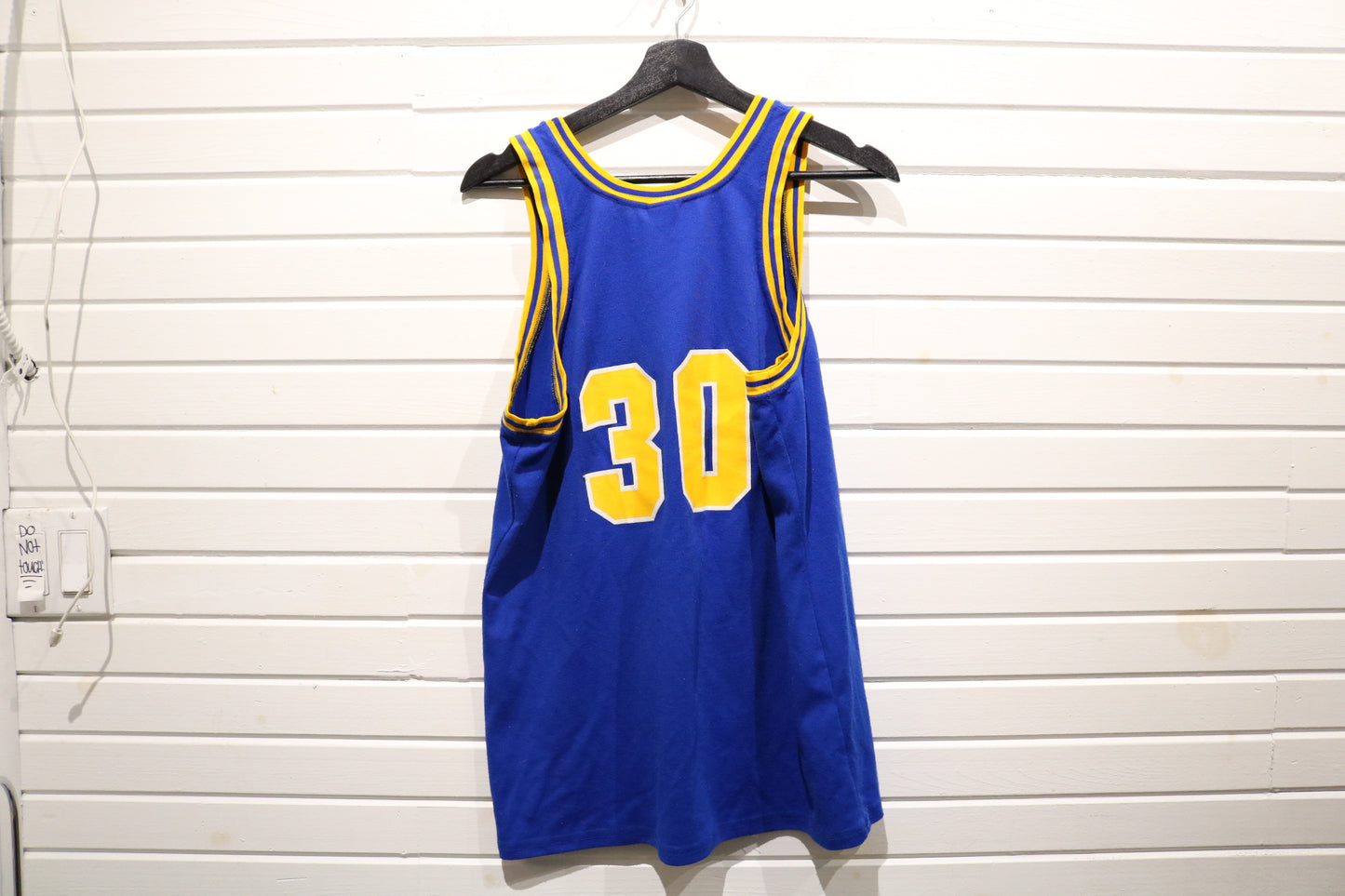 DeLONG Hampton 30 Jersey | Vintage 90s Blue-Yellow Basketball Tank Top | Classic Sportswear