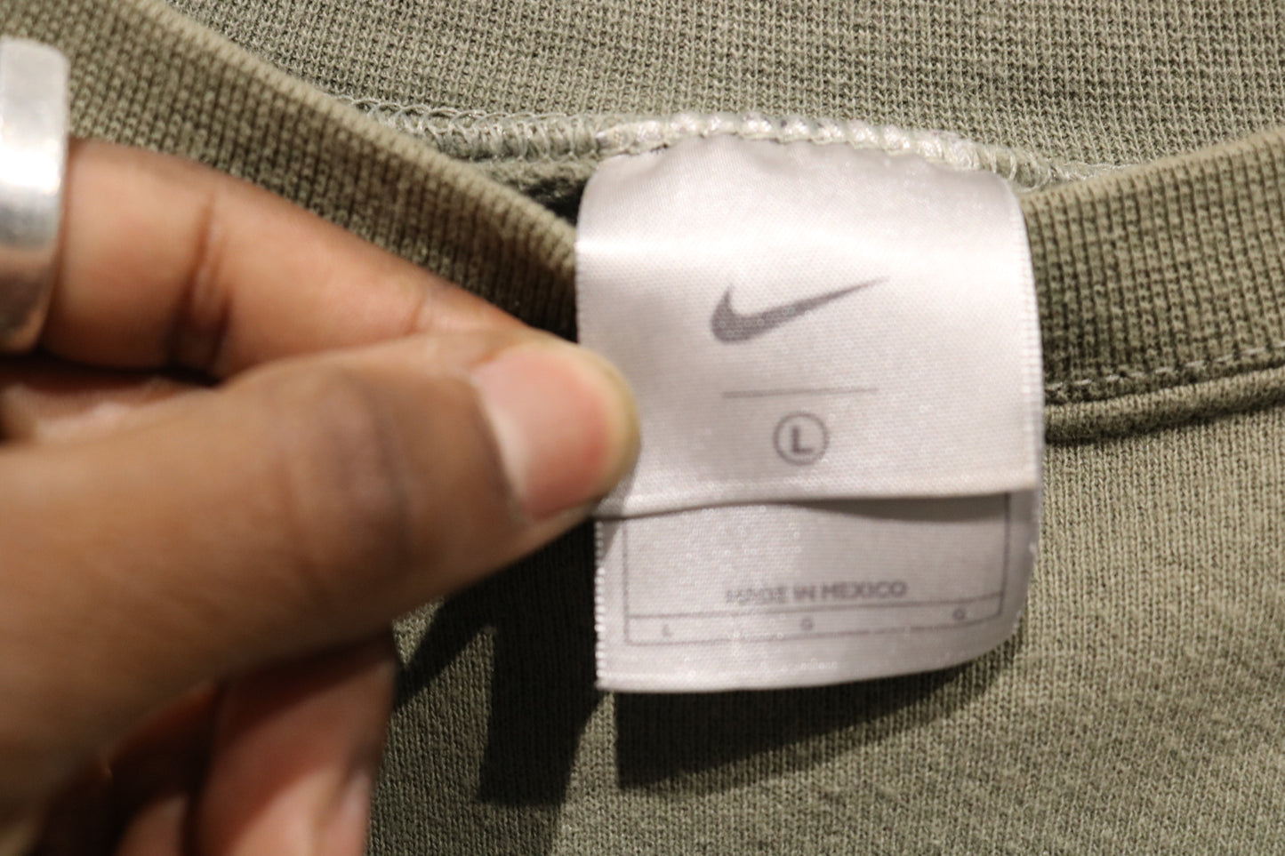 Nike Sweatshirt | Vintage 2000s Minimalist Crewneck Pullover | Classic Logo Casual Wear