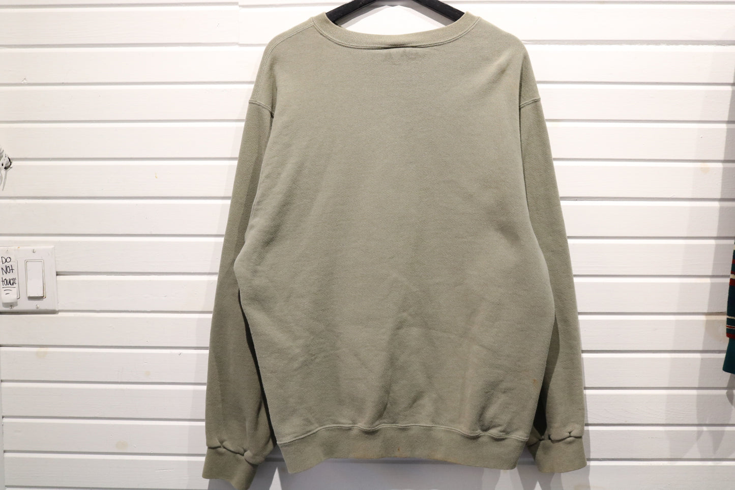 Nike Sweatshirt | Vintage 2000s Minimalist Crewneck Pullover | Classic Logo Casual Wear