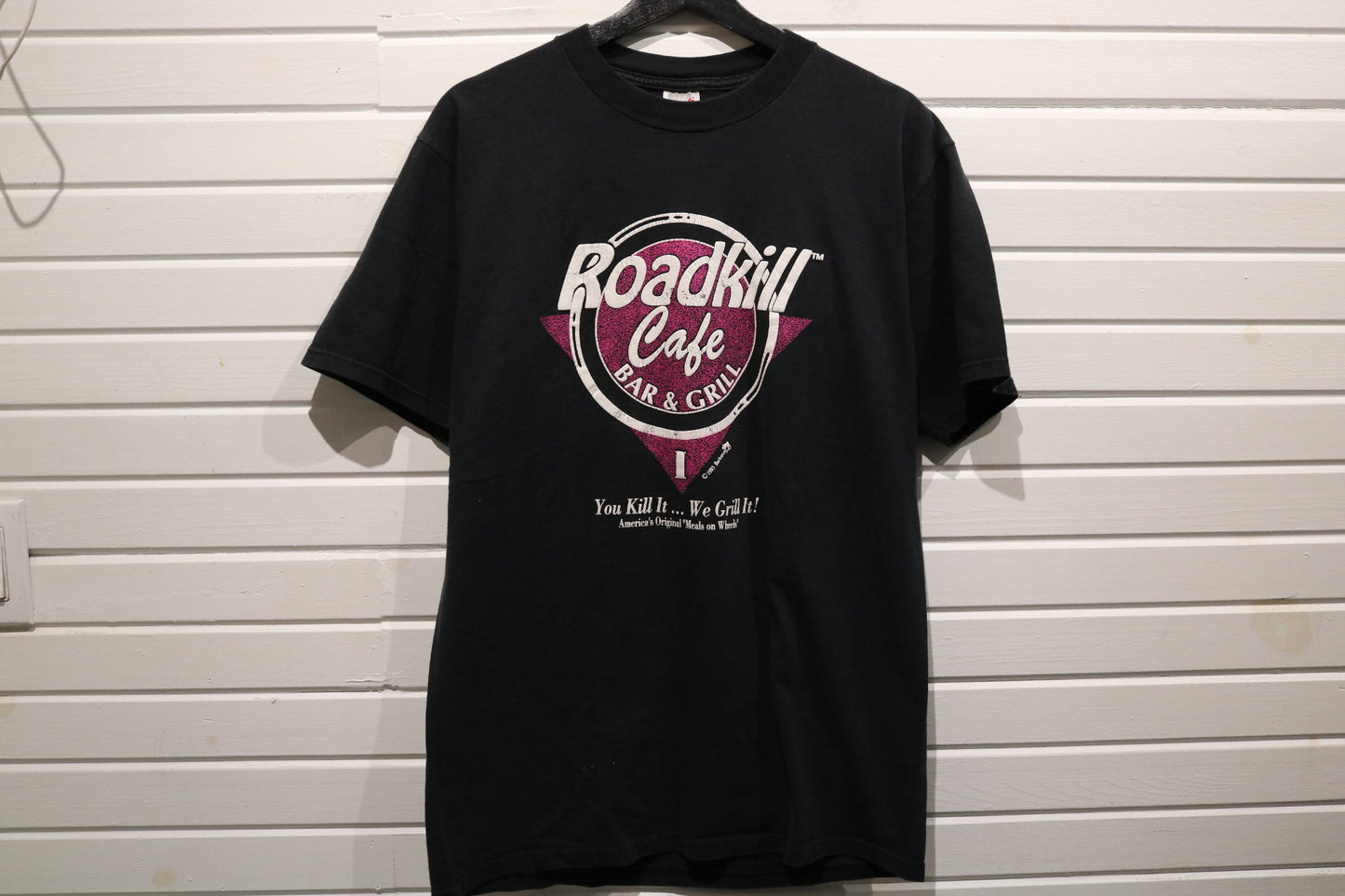 Roadkill-Cafe Bar-and-Grill T-Shirt | Vintage 1990s Humorous Graphic Tee | Classic Novelty Retro Shirt