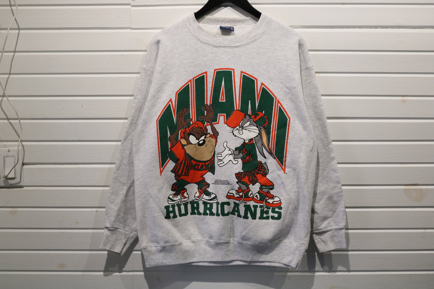 Looney-Tunes Miami-Hurricanes Sweater | Vintage 1993 Cartoon College Crewneck | Bugs-Bunny Taz Graphic Pullover