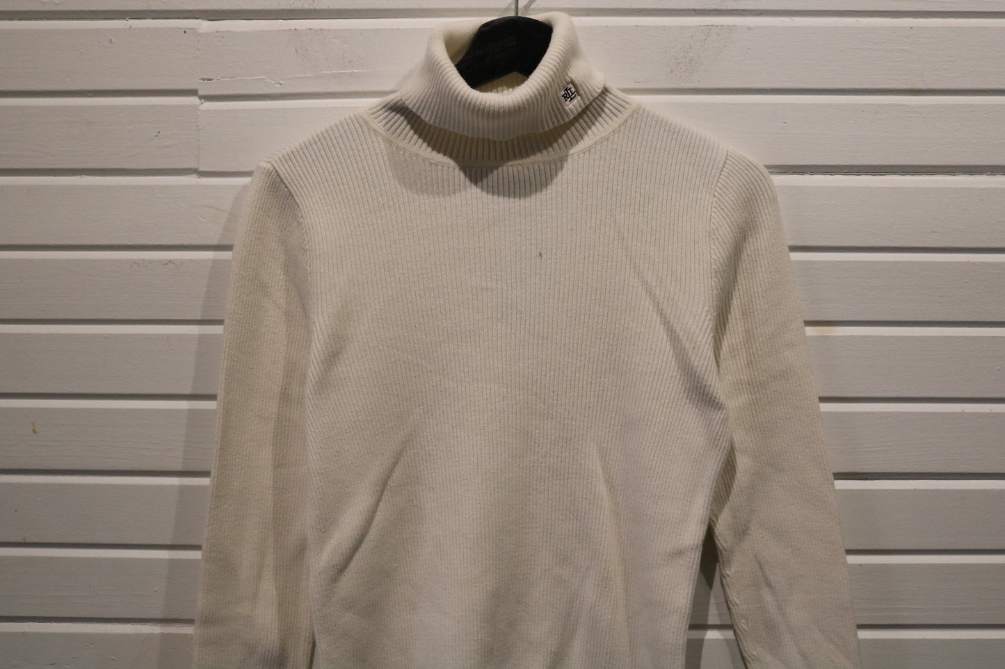 Lauren-Ralph-Lauren Turtle-Neck Sweater | Vintage Ribbed Knit Classic Pullover | Minimalist Cream Sweater