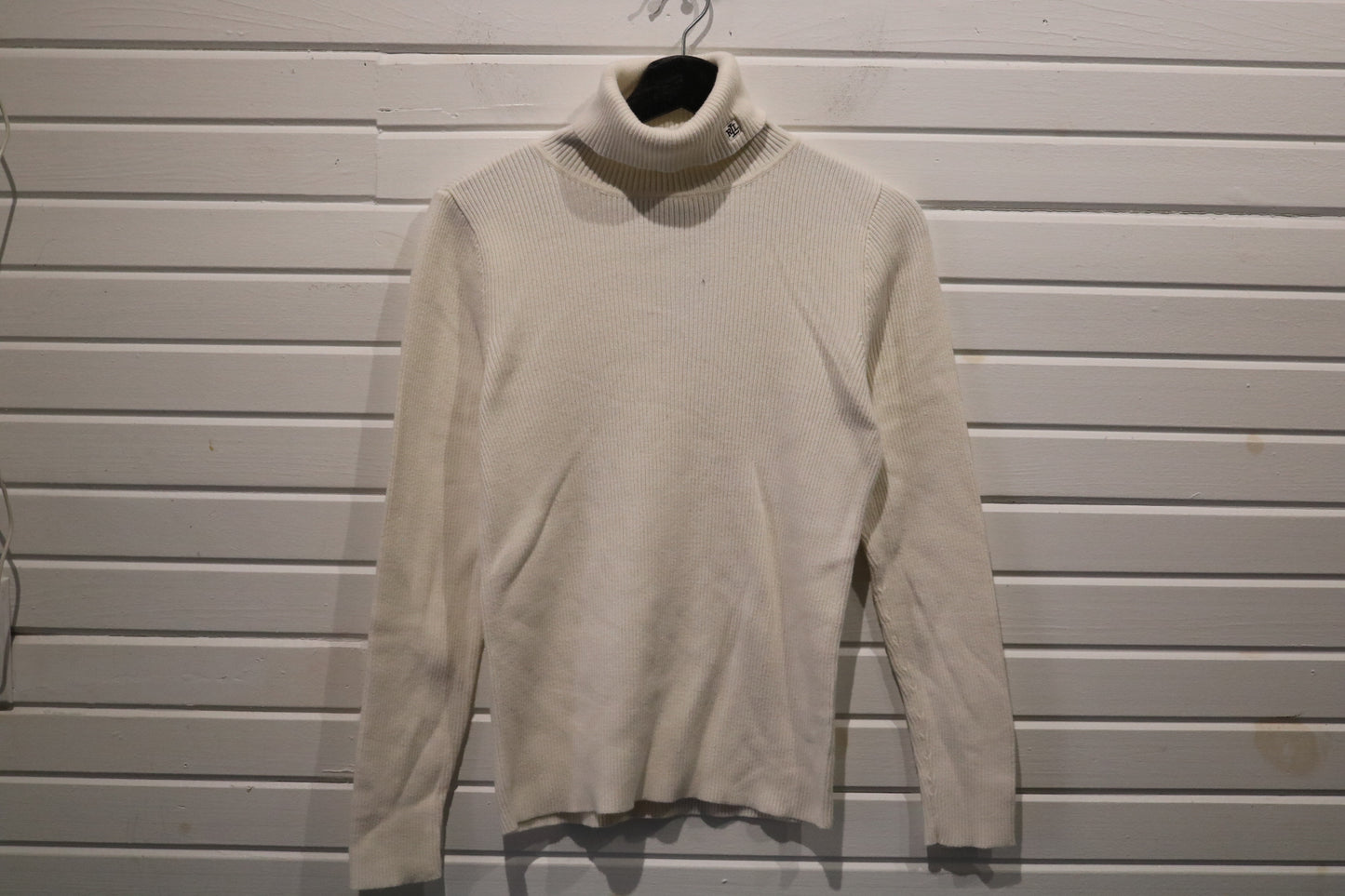 Lauren-Ralph-Lauren Turtle-Neck Sweater | Vintage Ribbed Knit Classic Pullover | Minimalist Cream Sweater