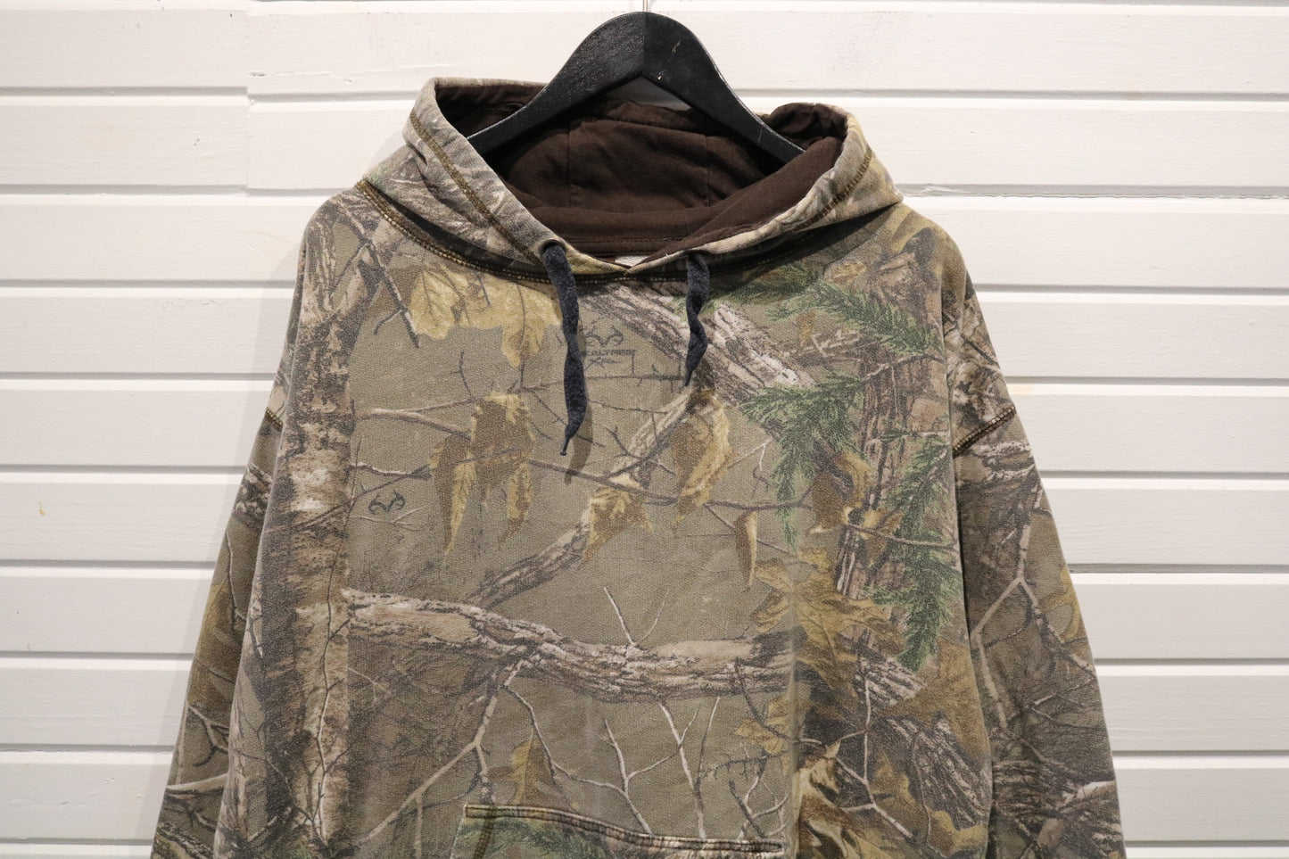 Realtree Camouflage Hoodie | Vintage Woodland Camo Hunting Pullover Sweatshirt | Outdoor Gear