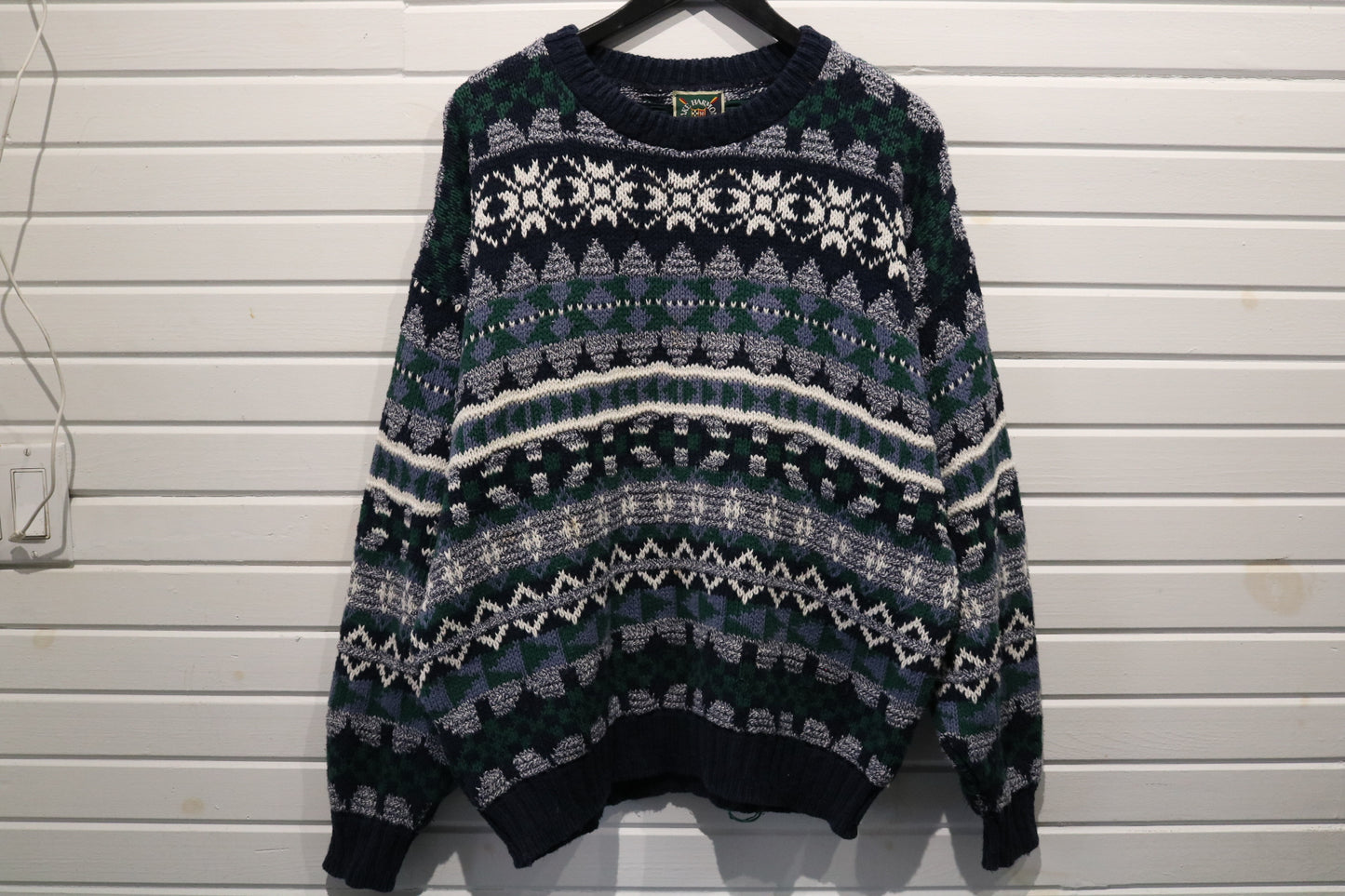 Lake-Harmony Sweater | Vintage 90s Nordic Knit Pullover | Classic Winterwear Jumper