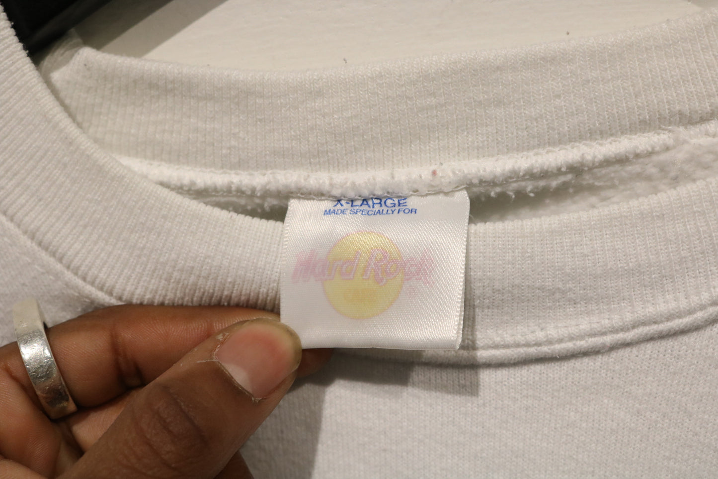 Hard-Rock-Cafe Orlando Sweater | Vintage Classic Logo Crewneck Sweatshirt | Collectible Music Memorabilia