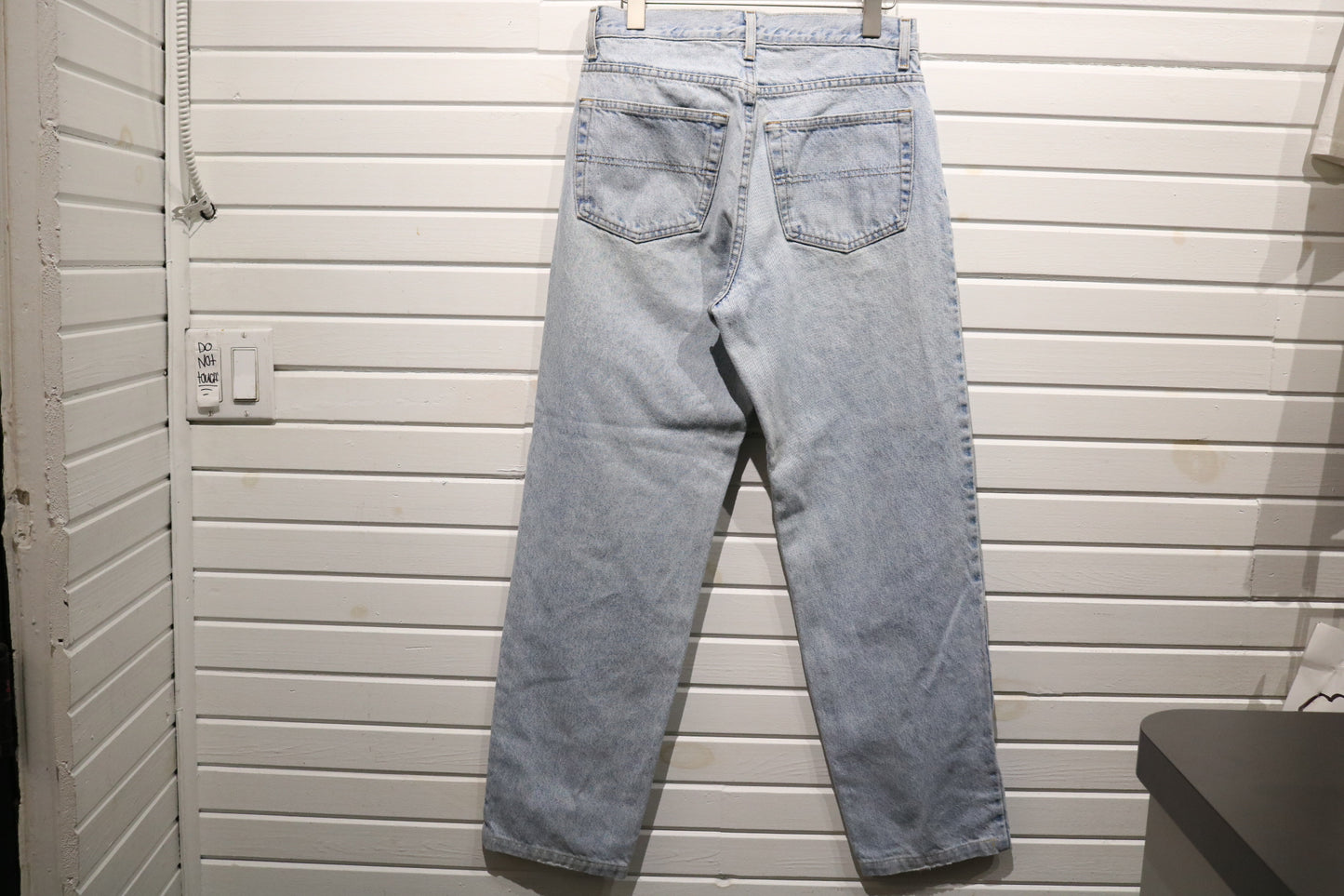 Tommy Jeans Denim Jeans | Vintage 90s Light Wash Straight Leg Jeans | Classic Relaxed Fit Denim Pants