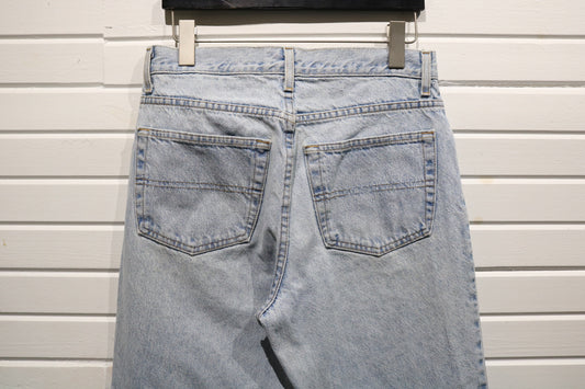 Tommy Jeans Denim Jeans | Vintage 90s Light Wash Straight Leg Jeans | Classic Relaxed Fit Denim Pants