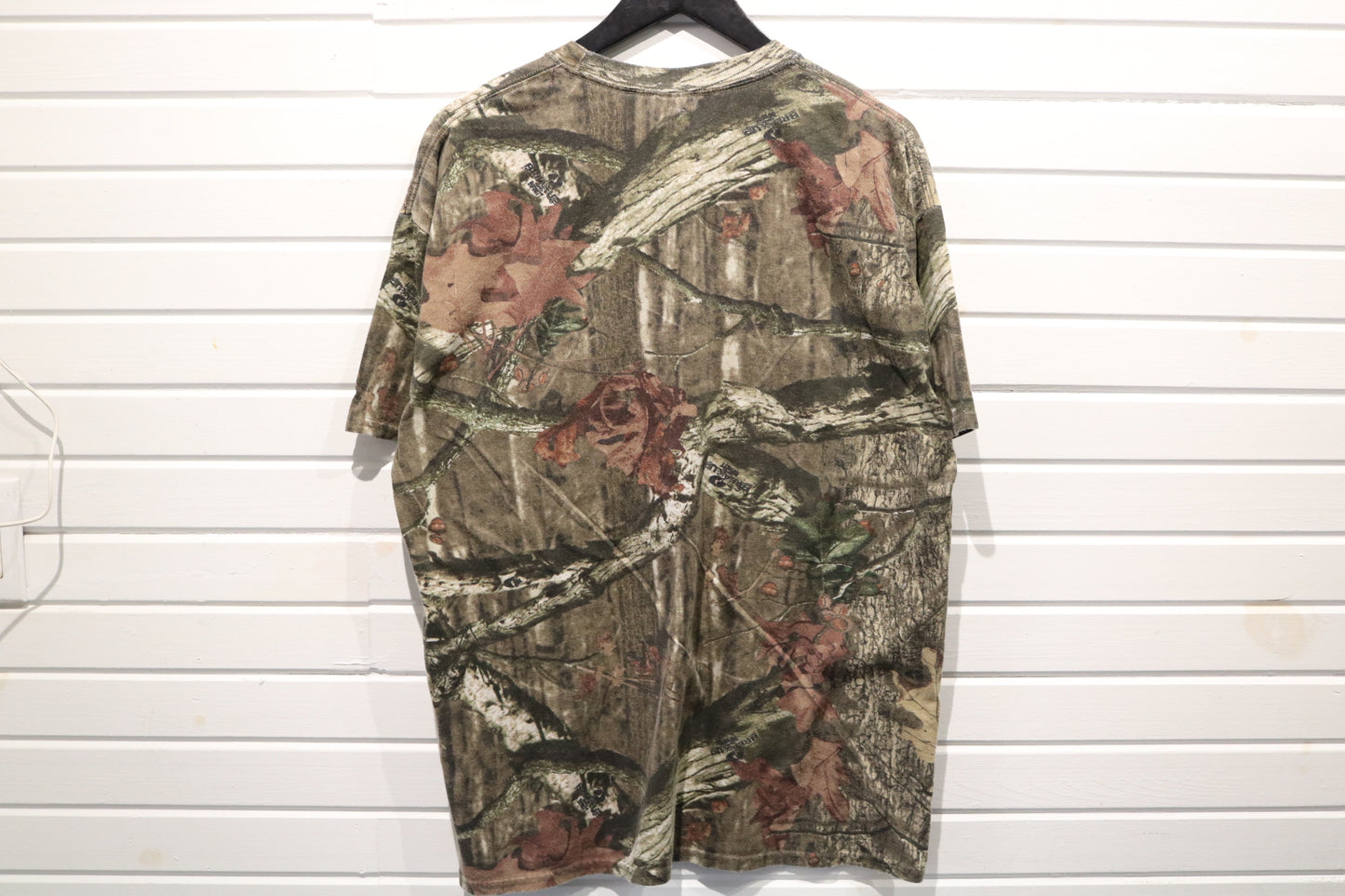 Mossy-Oak Break-Up Camo T-Shirt | Vintage Camouflage Outdoor Tee Shirt | Hunting Gear