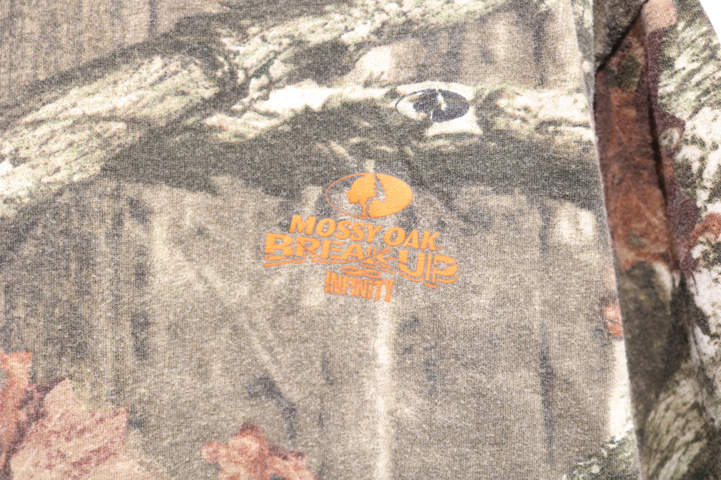 Mossy-Oak Break-Up Camo T-Shirt | Vintage Camouflage Outdoor Tee Shirt | Hunting Gear