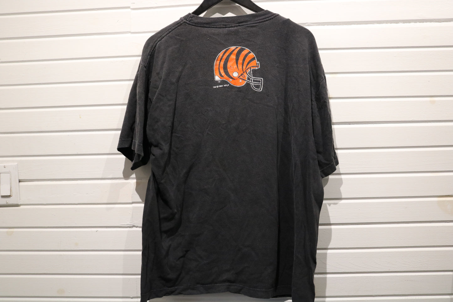 Cincinnati-Bengals T-Shirt | Vintage 1990s NFL Graphic Tee | Old School Football Fan Shirt | Black Orange Short Sleeve