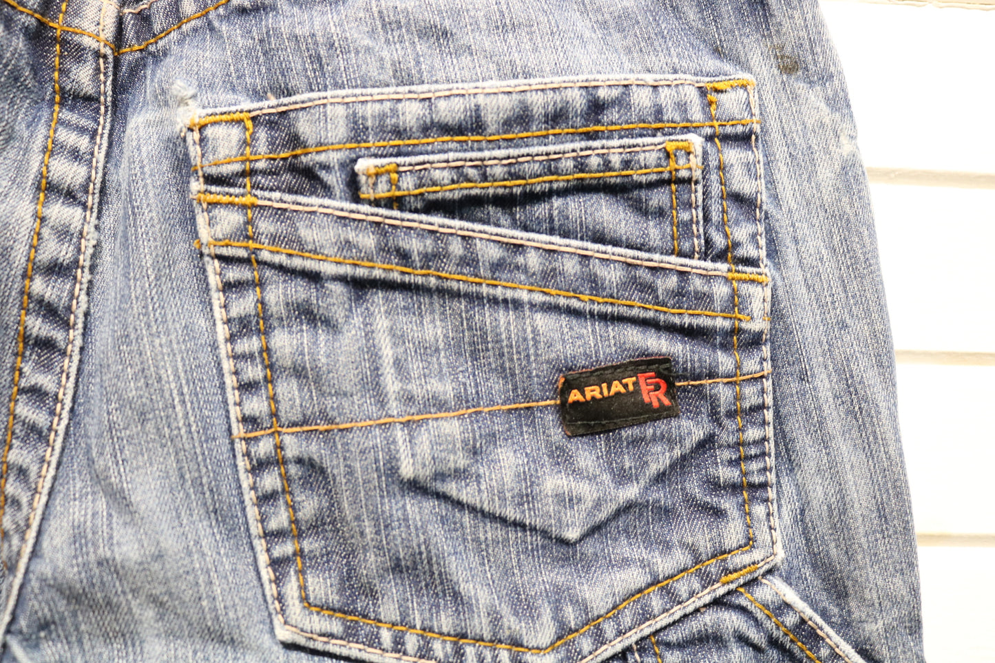 Ariat-Work Jeans | Vintage 2000s Low-Rise Bootcut Carpenter Denim Pants | Classic Western Workwear