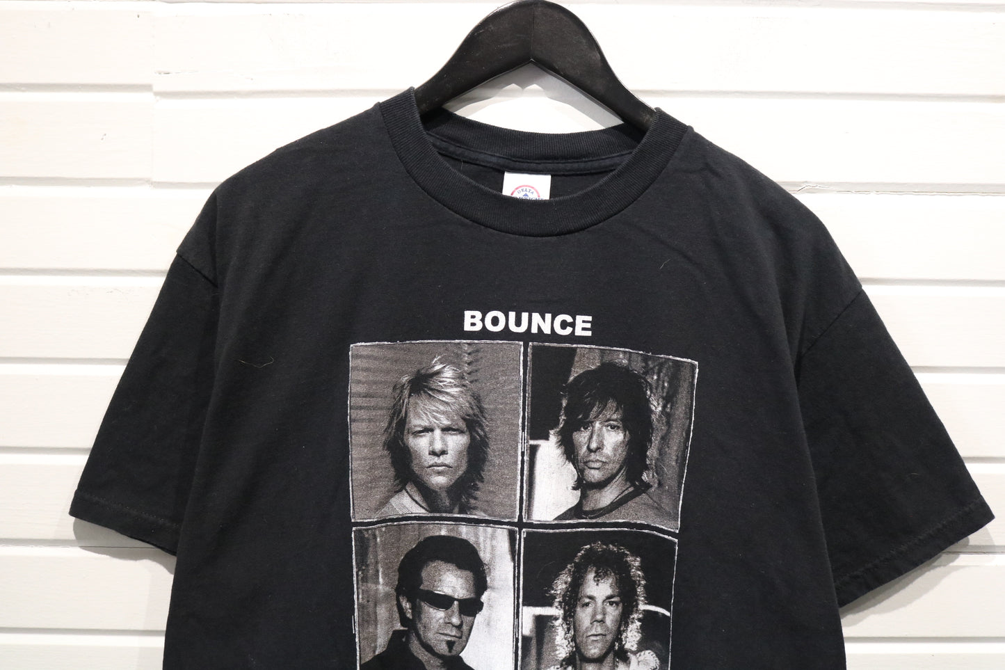 Bon-Jovi Bounce T-Shirt | Vintage 2003 Summer Tour Concert Band Tee | Rock Music Graphic Shirt