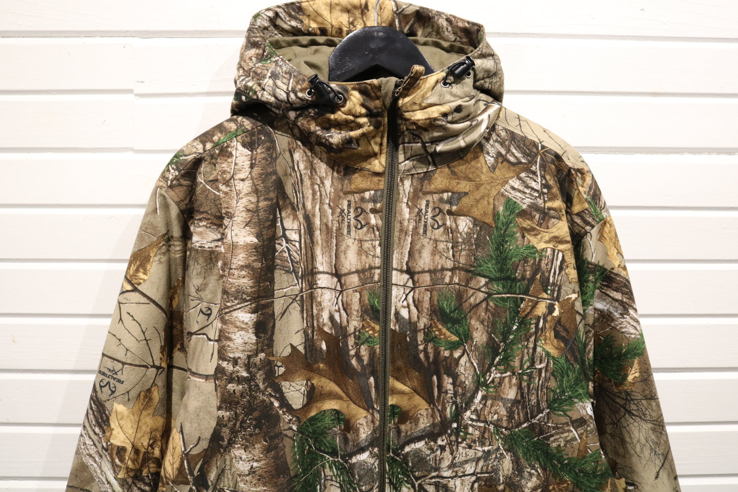 Realtree Camo Hooded Jacket | Vintage Outdoor Zip-Up Hunting Coat | All-Over Woodland Pattern
