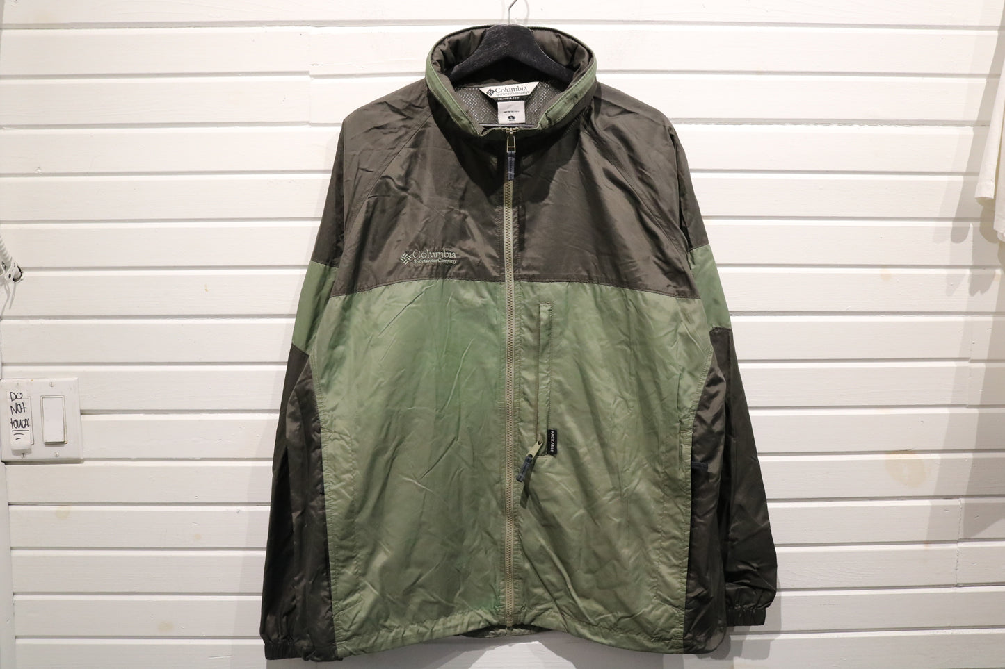 Columbia Sportswear Jacket | Vintage 90s Two-Tone Windbreaker Outerwear | Lightweight Outdoor Layer